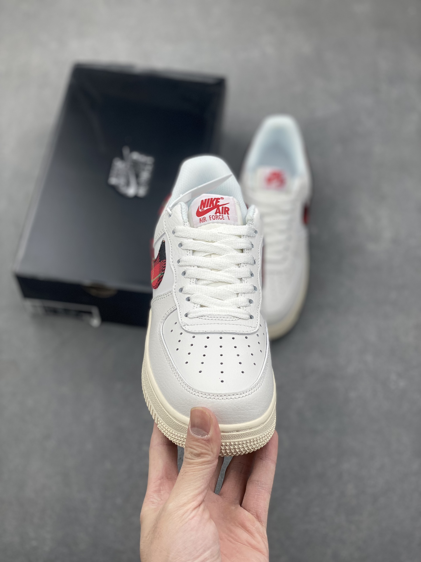 Nike Air Force 1 '07 Low White/Tartan Plaid Sneakers - Style DV0789-100 3 i1732995959 2129 2