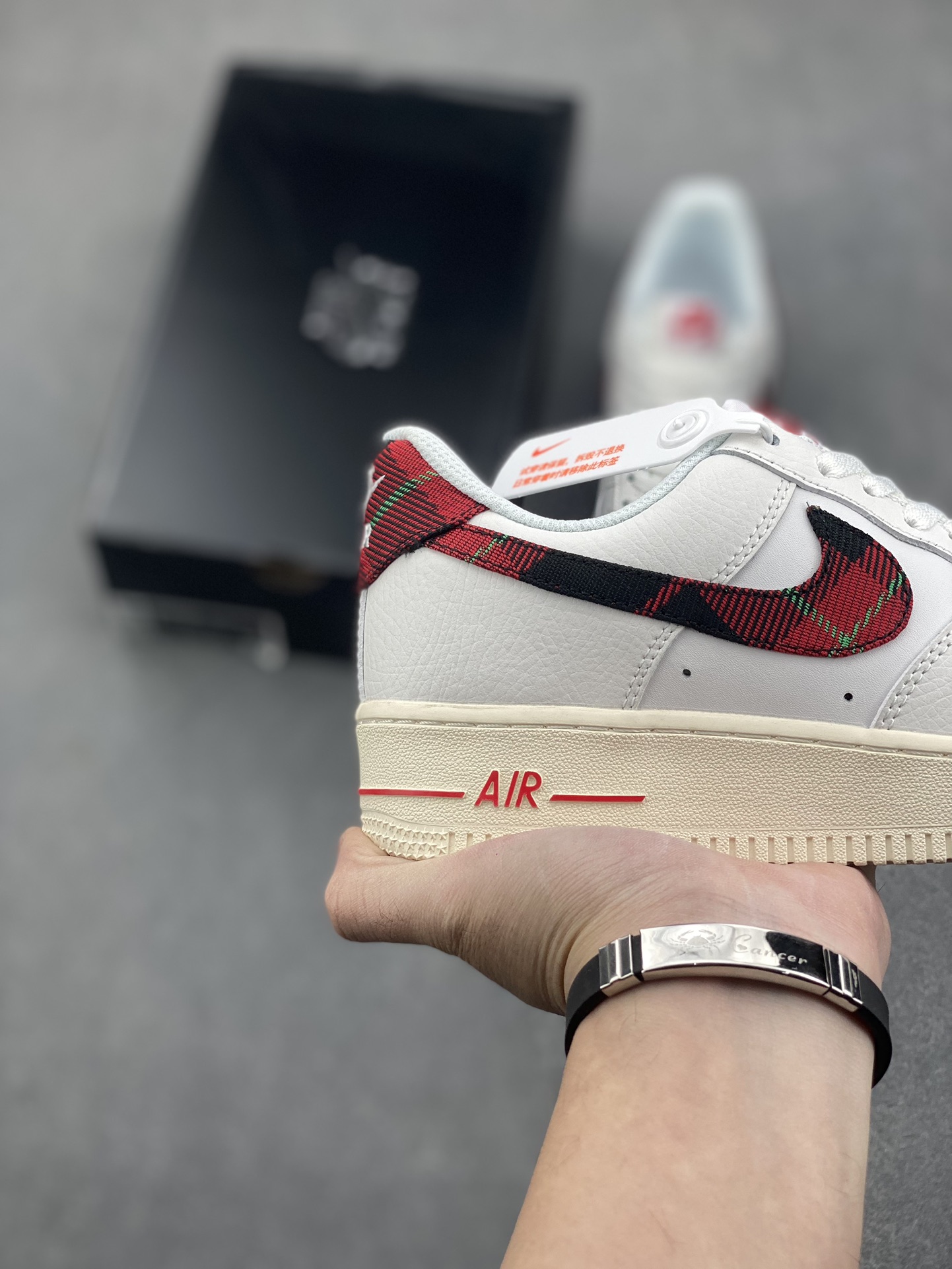 Nike Air Force 1 '07 Low White/Tartan Plaid Sneakers - Style DV0789-100 6 i1732995959 9433 8