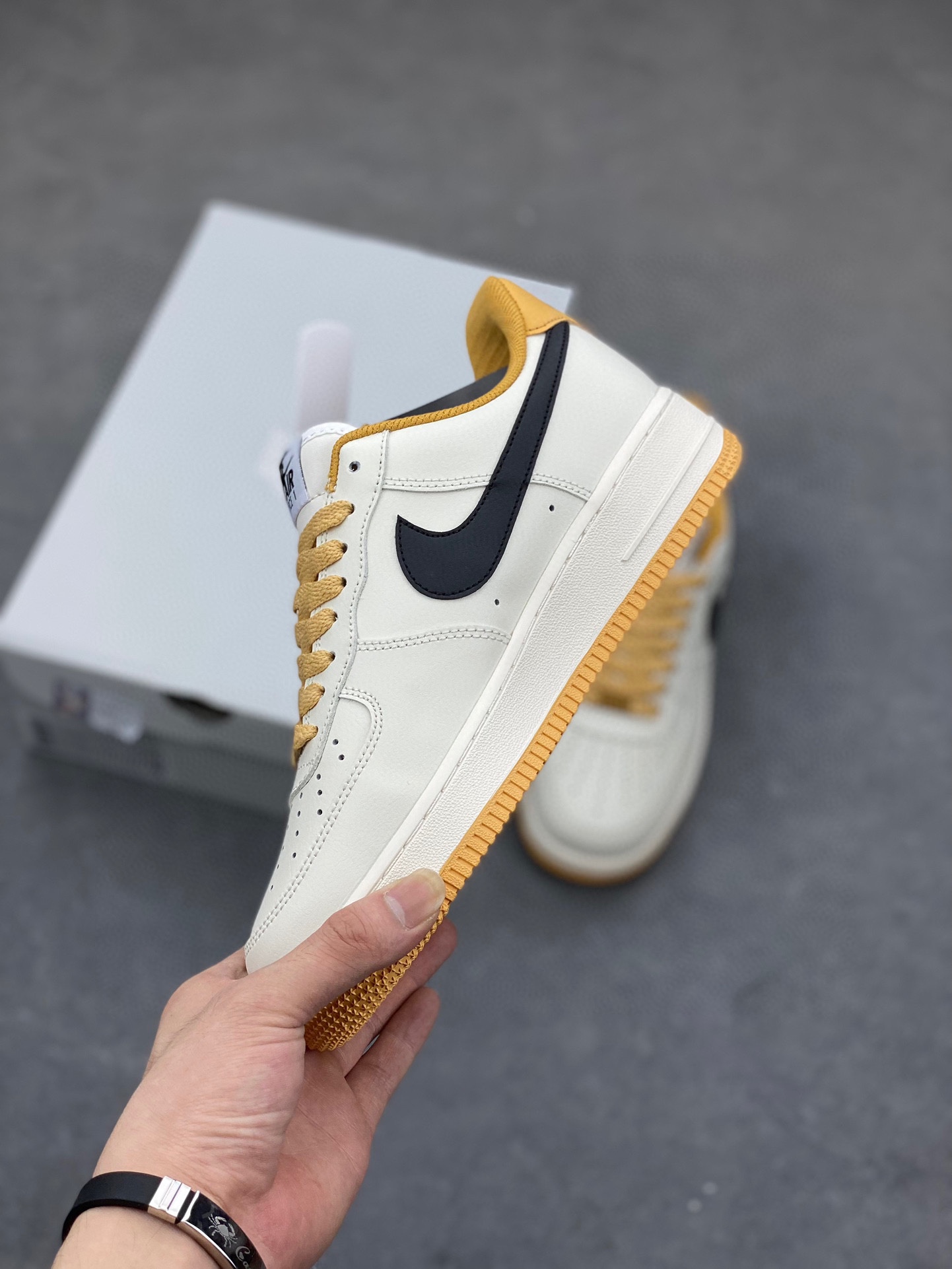 Nike Air Force 1 '07 Low FD9063-101 - Pure Comfort and Style 4 i1732997272 2648 8