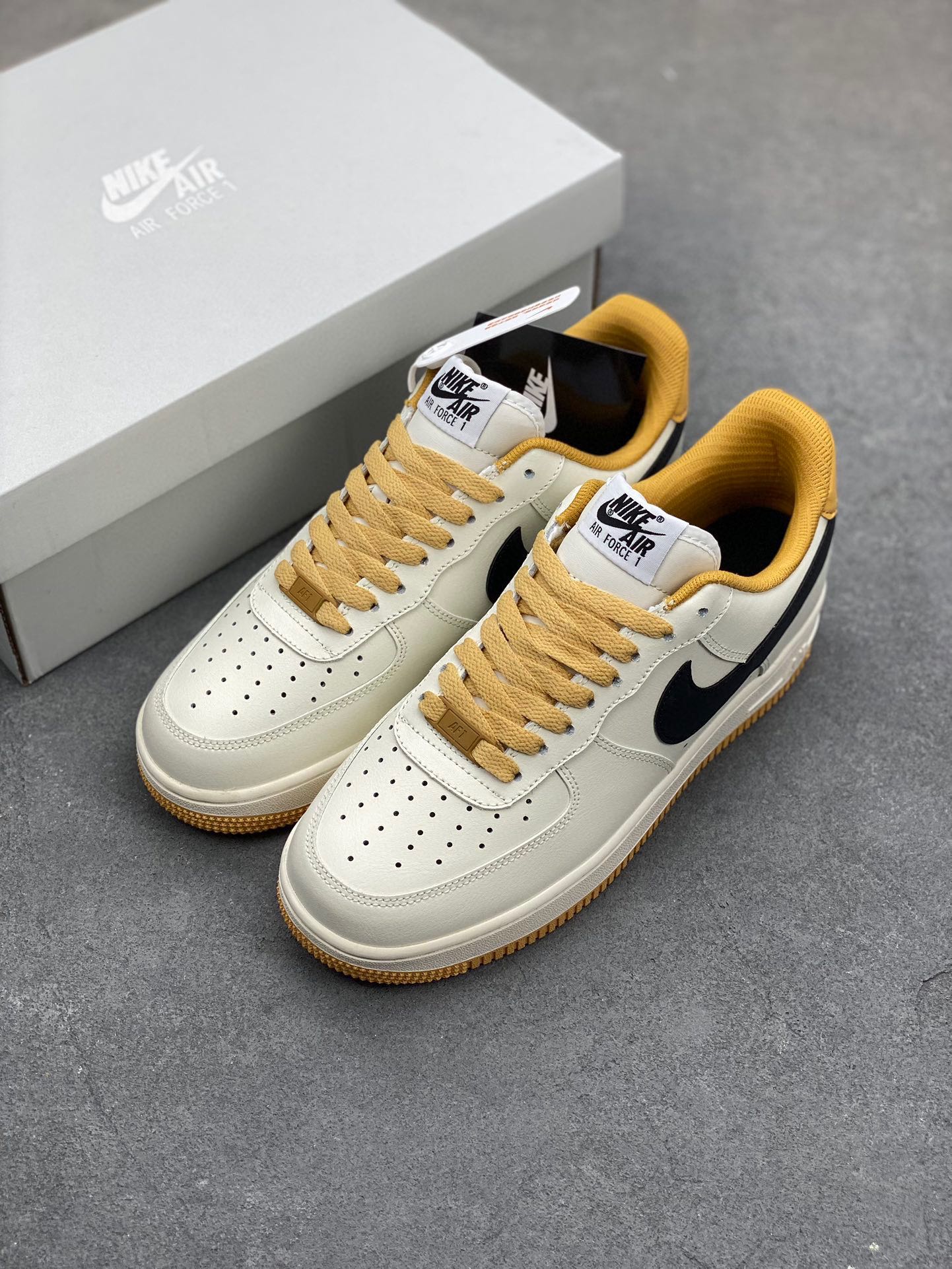 Nike Air Force 1 '07 Low FD9063-101 - Pure Comfort and Style 9 i1732997272 3495 1