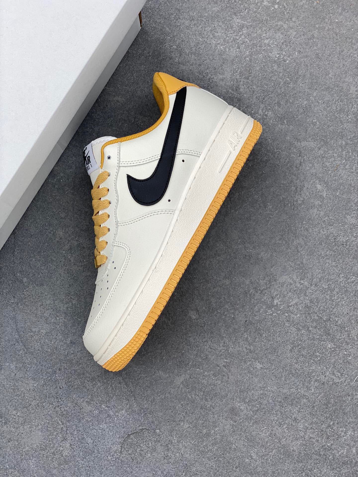Nike Air Force 1 '07 Low FD9063-101 - Pure Comfort and Style 8 i1732997272 5350 5