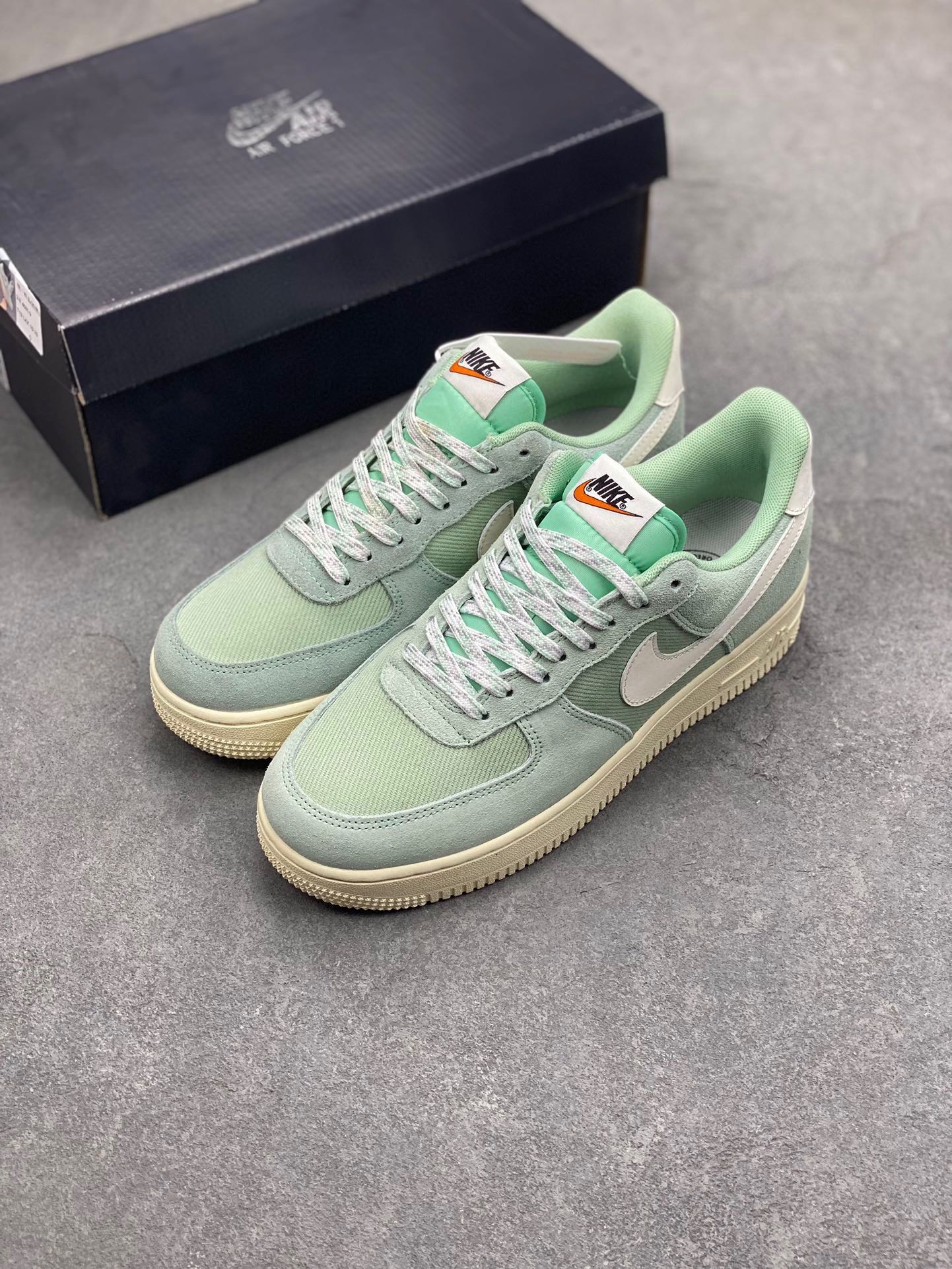 Nike Air Force 1 Low Green Suede Casual Sneakers DO9801-300 9 i1732998951 7461 3