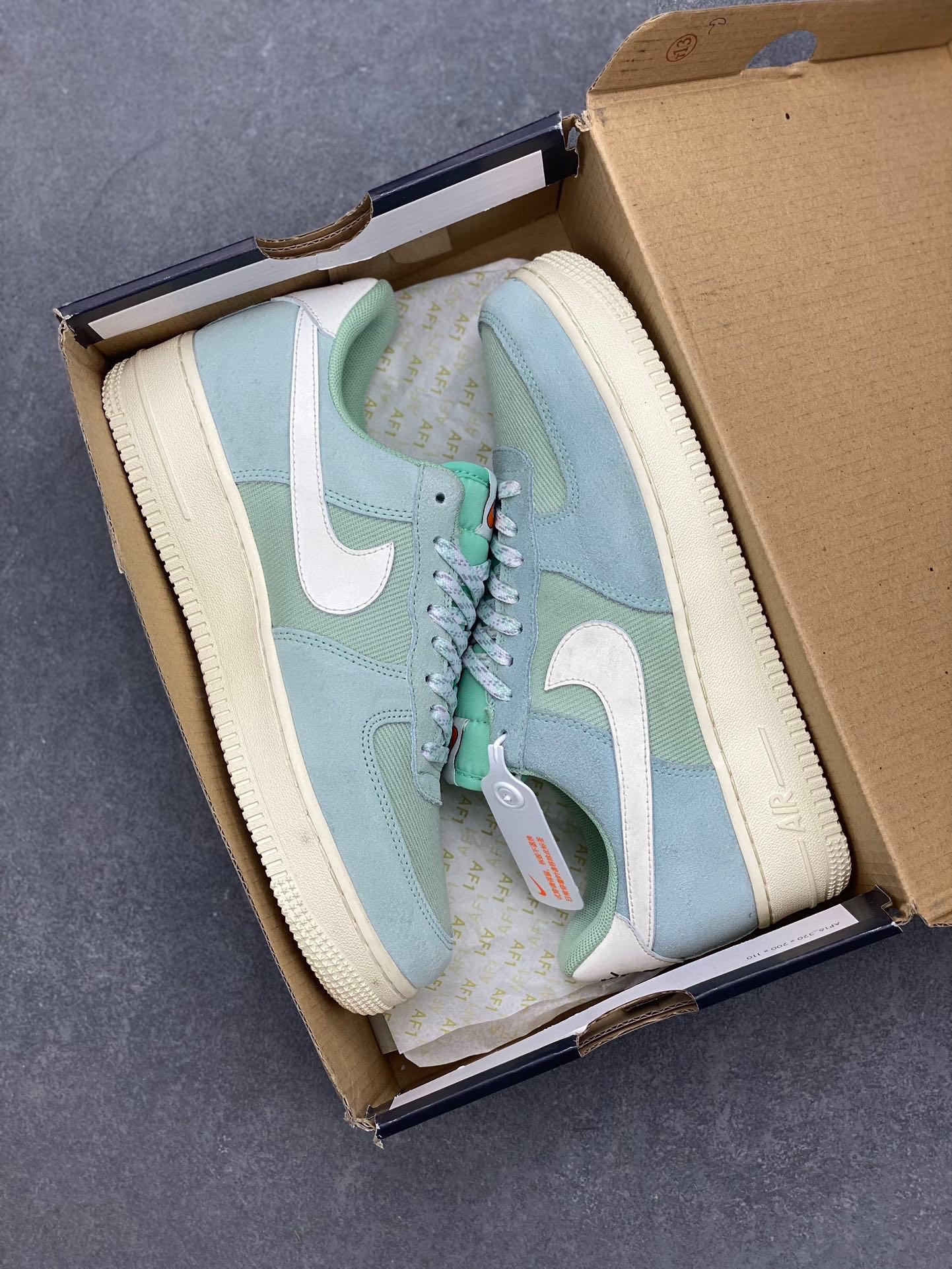 Nike Air Force 1 Low Green Suede Casual Sneakers DO9801-300 10 i1732998951 9892 0