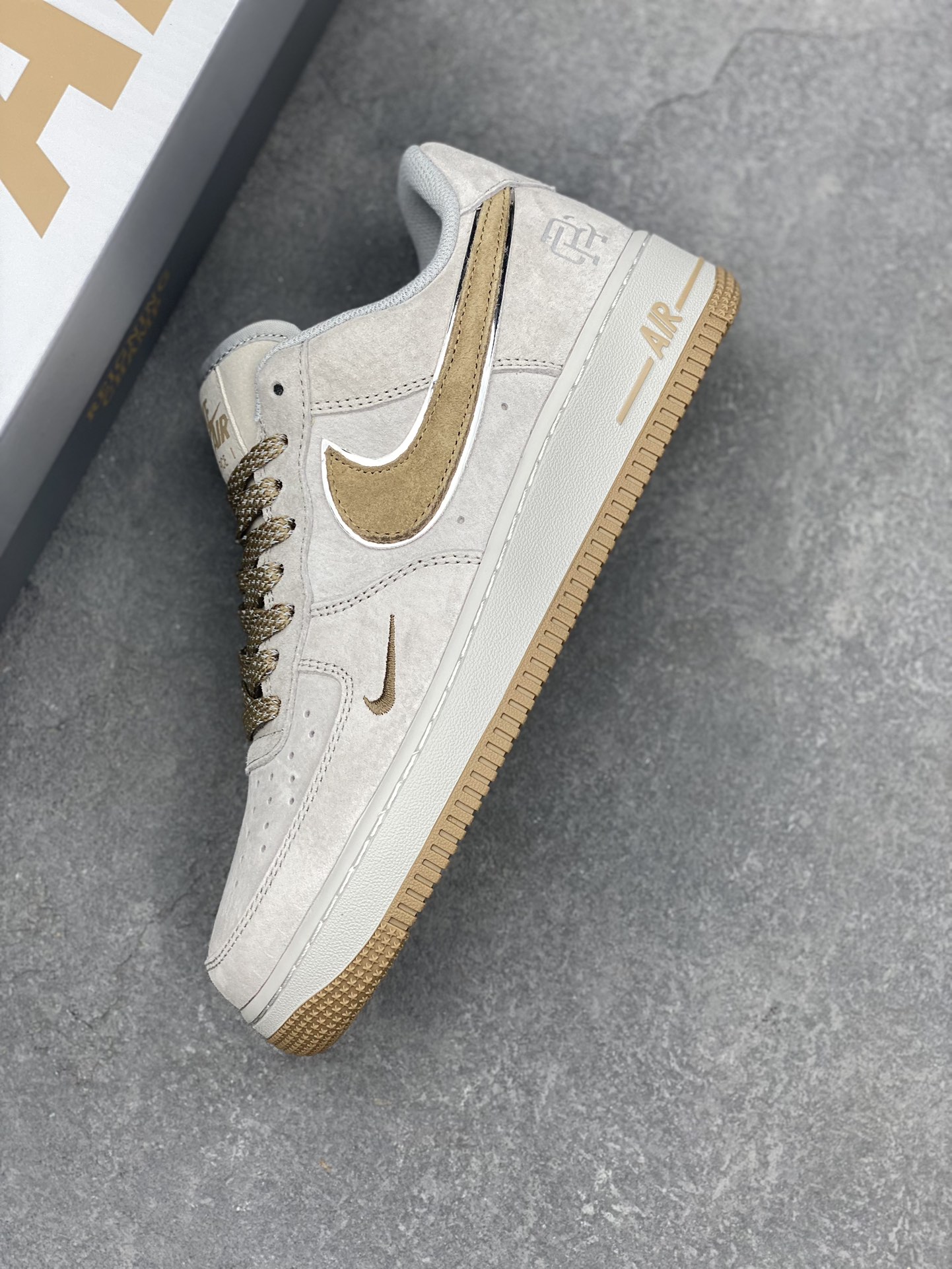 Nike Air Force 1 '07 Low Suede Khaki Sneakers 8 i1733071171 5937 5
