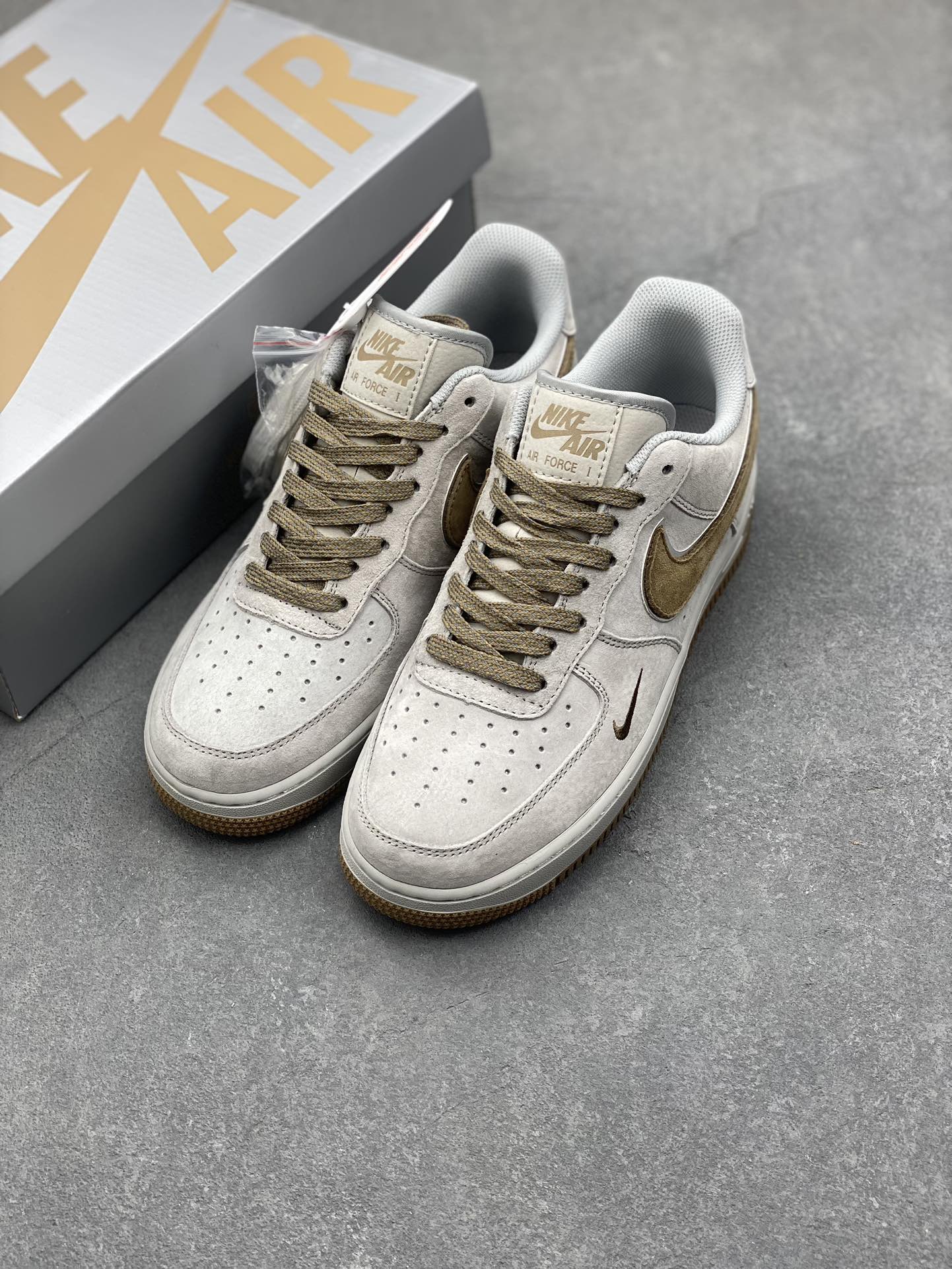 Nike Air Force 1 '07 Low Suede Khaki Sneakers 9 i1733071171 7082 7