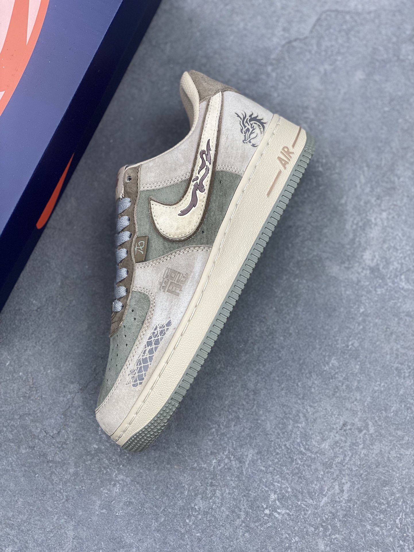 Nike Air Force 1 Low 'Green Dragon Crescent Blade' Custom Sneakers 8 i1733071226 3591 6