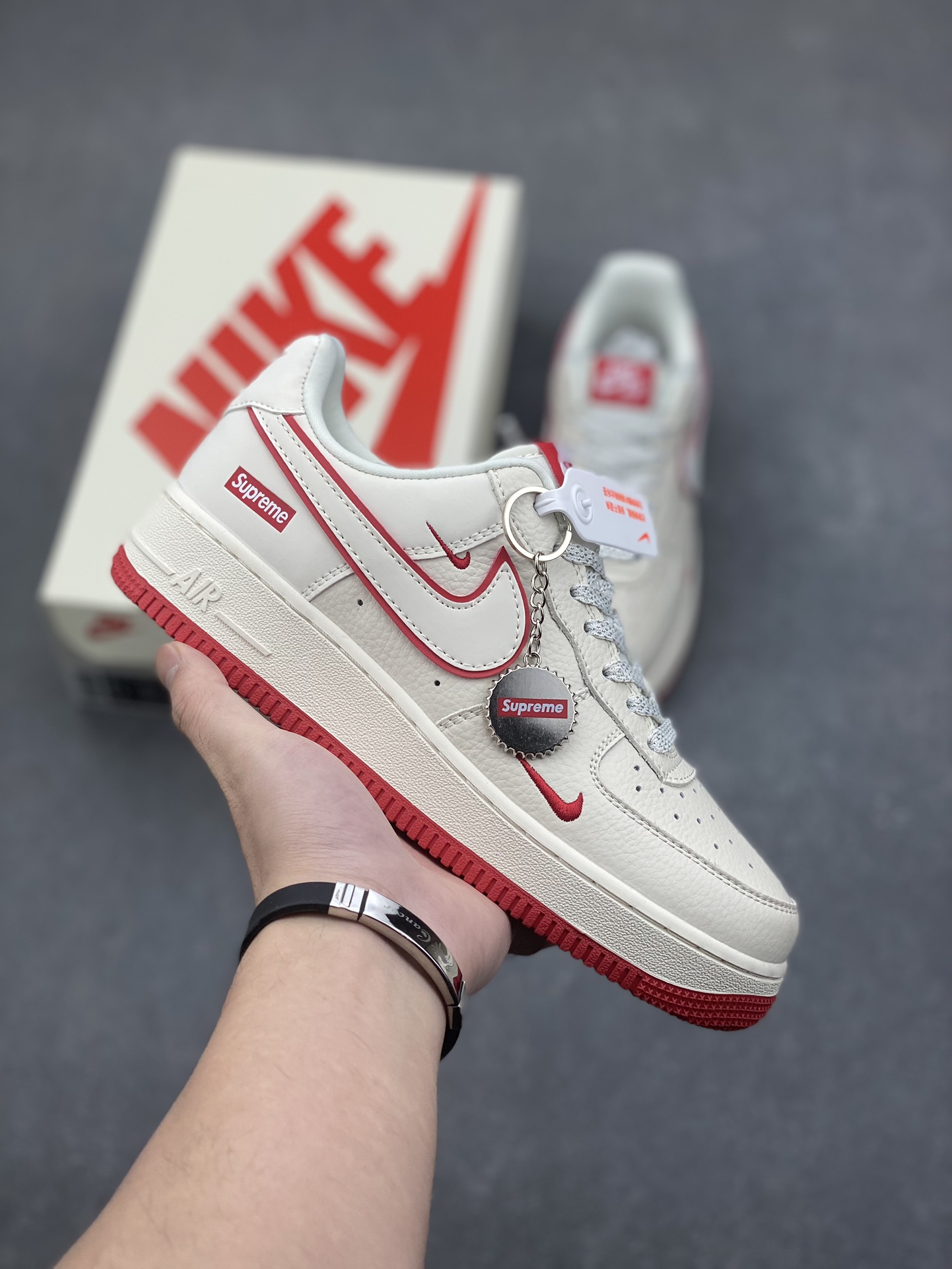 Nike Air Force 1 '07 Low Supreme White Red Sneakers 2 i1733071415 9827 8