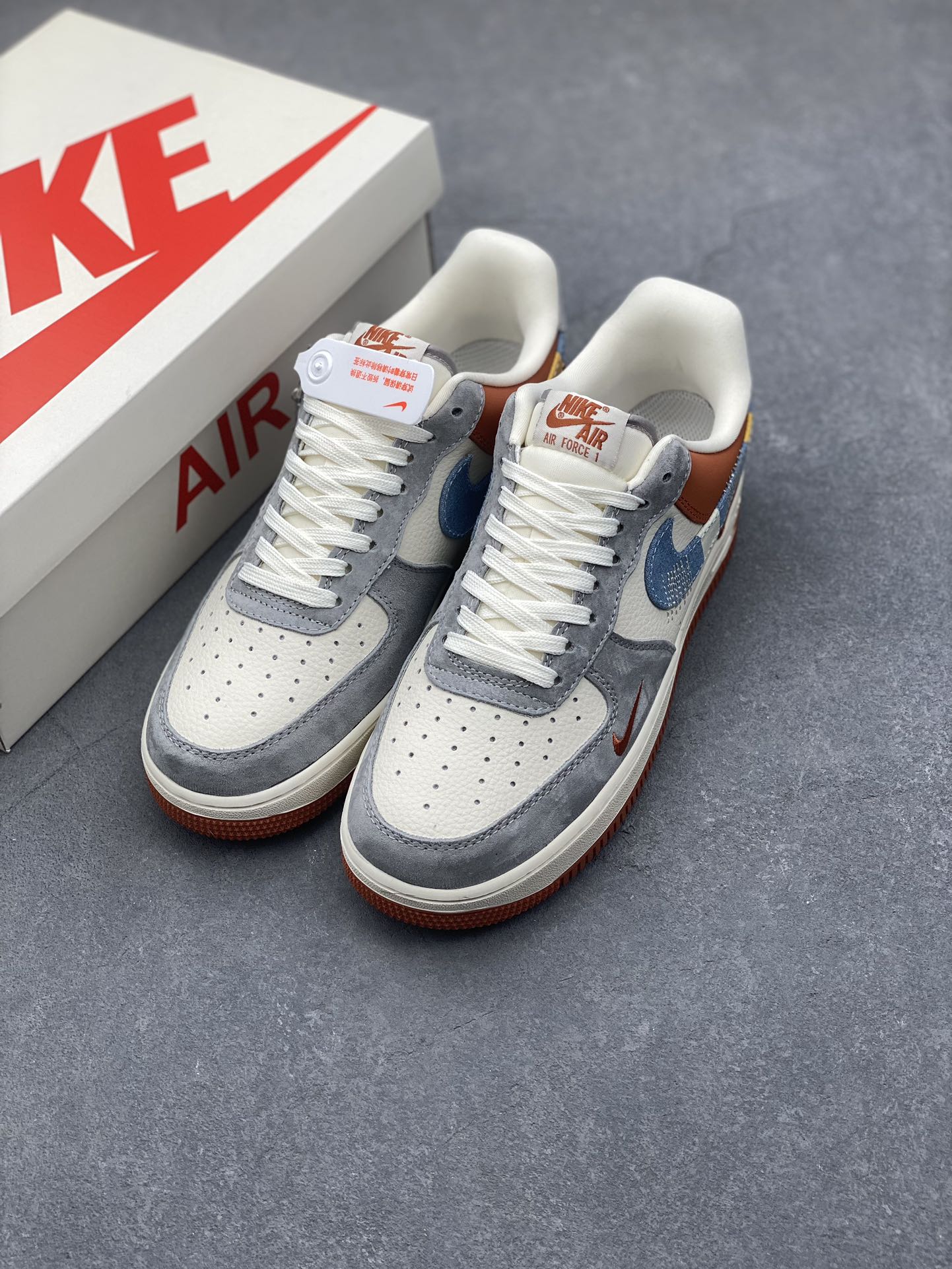 Nike Air Force 1 '07 Low Stussy Sneakers 9 i1733071594 3456 4