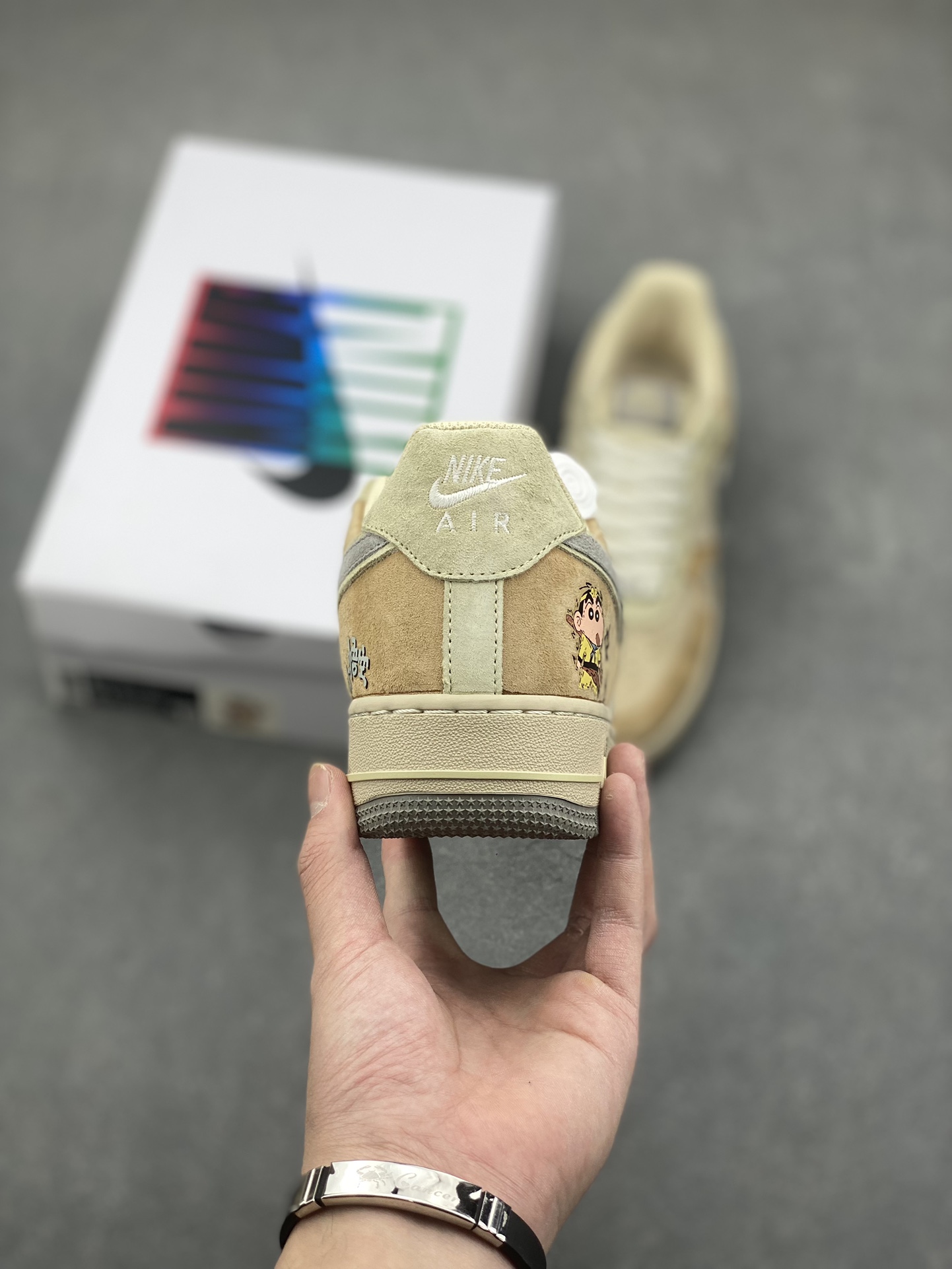 Nike Air Force 1 Low '07 Crayon Shin-chan Edition Sneakers 5 i1733157795 6987 8