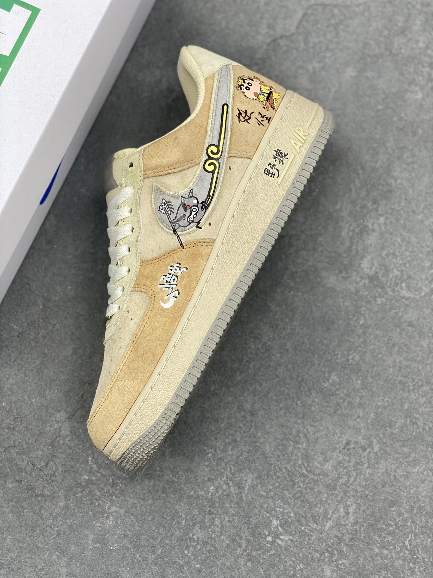 Nike Air Force 1 Low '07 Crayon Shin-chan Edition Sneakers 8 i1733157795 9133 7