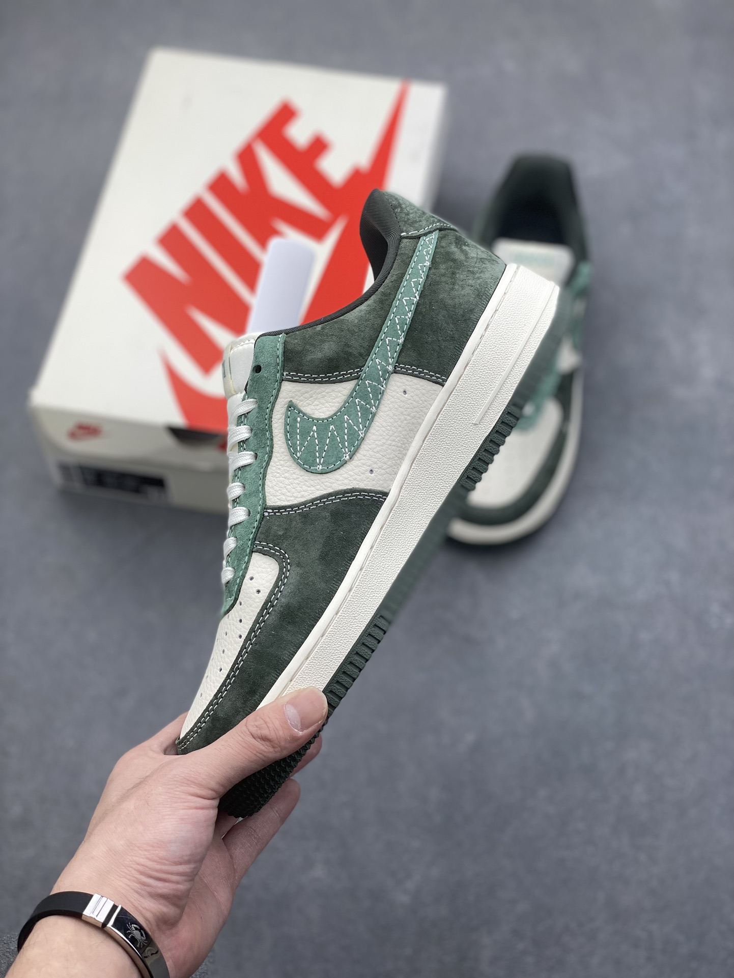 Nike Air Force 1 '07 Low Gucci Collab Jade Green Sneakers 4 i1733157926 426 3