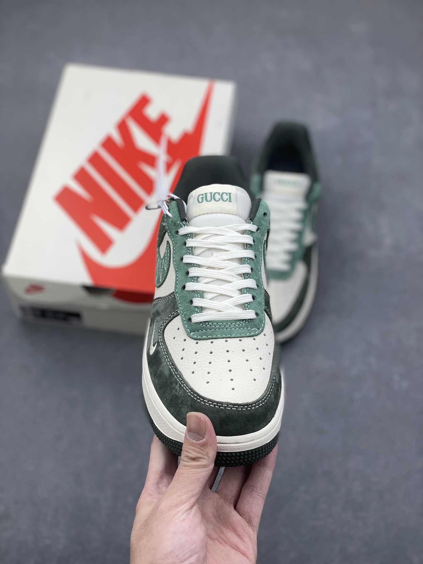 Nike Air Force 1 '07 Low Gucci Collab Jade Green Sneakers 3 i1733157926 8530 0