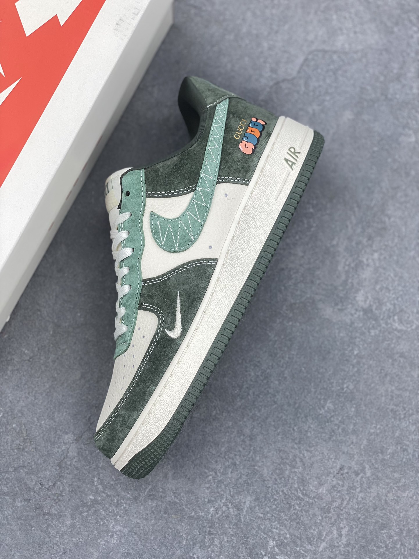 Nike Air Force 1 '07 Low Gucci Collab Jade Green Sneakers 8 i1733157926 9132 2