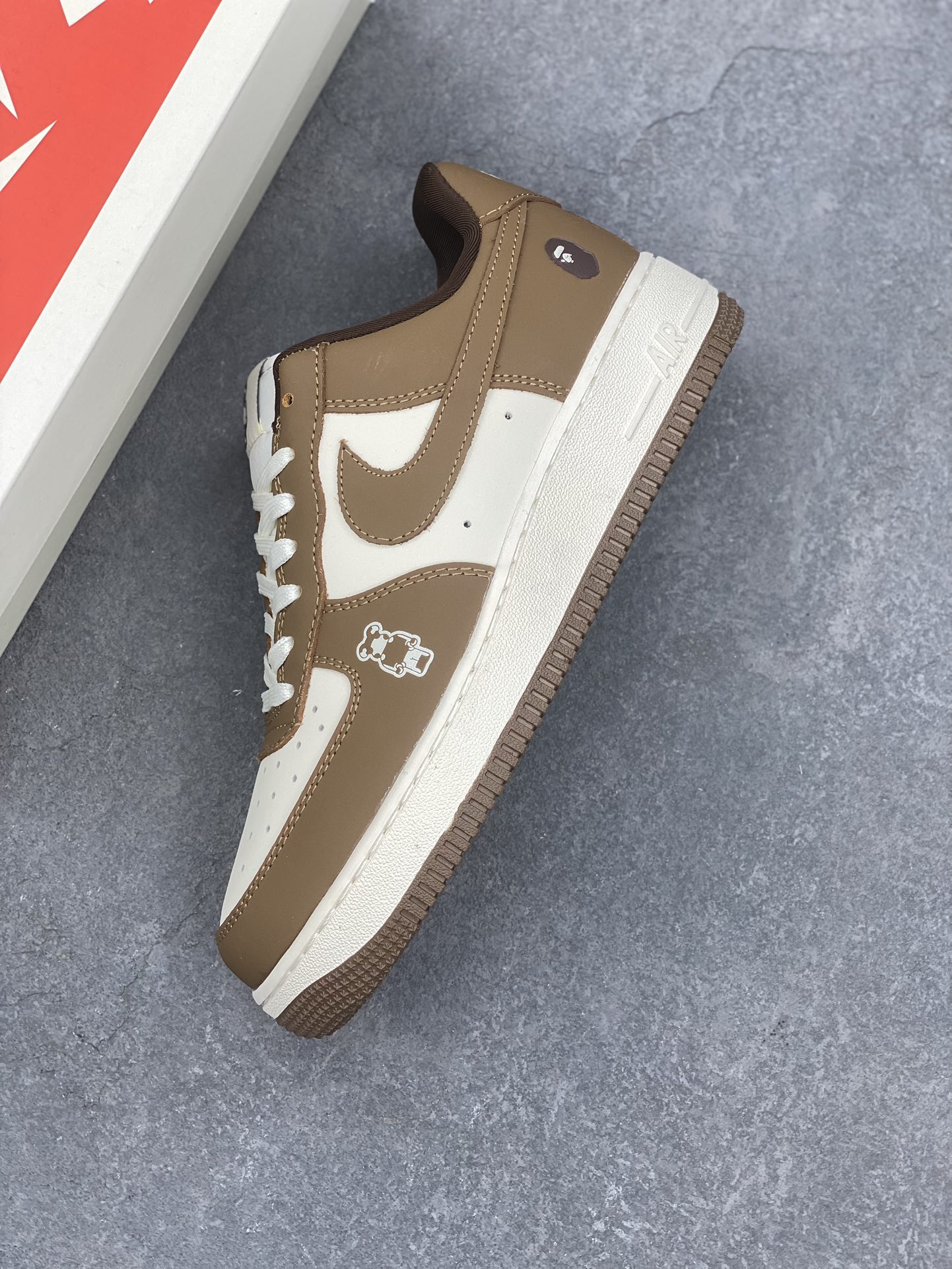 Nike Air Force 1 '07 Low Bape Brown Bear Limited Edition Sneakers 8 i1733157971 8196 6
