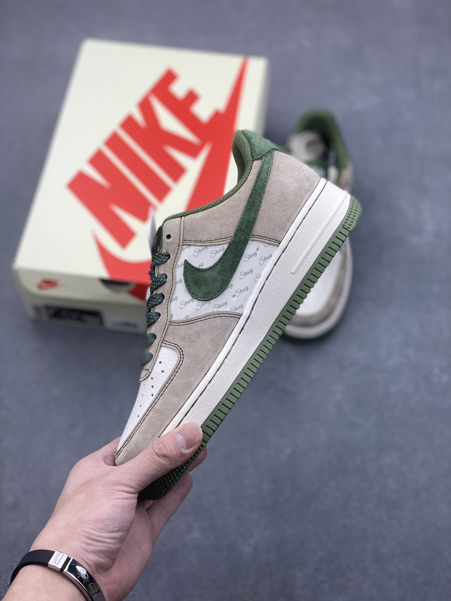 Nike Air Force 1 '07 Low Stussy Collab Green - Limited Edition Sneakers 4 i1733158012 2851 1