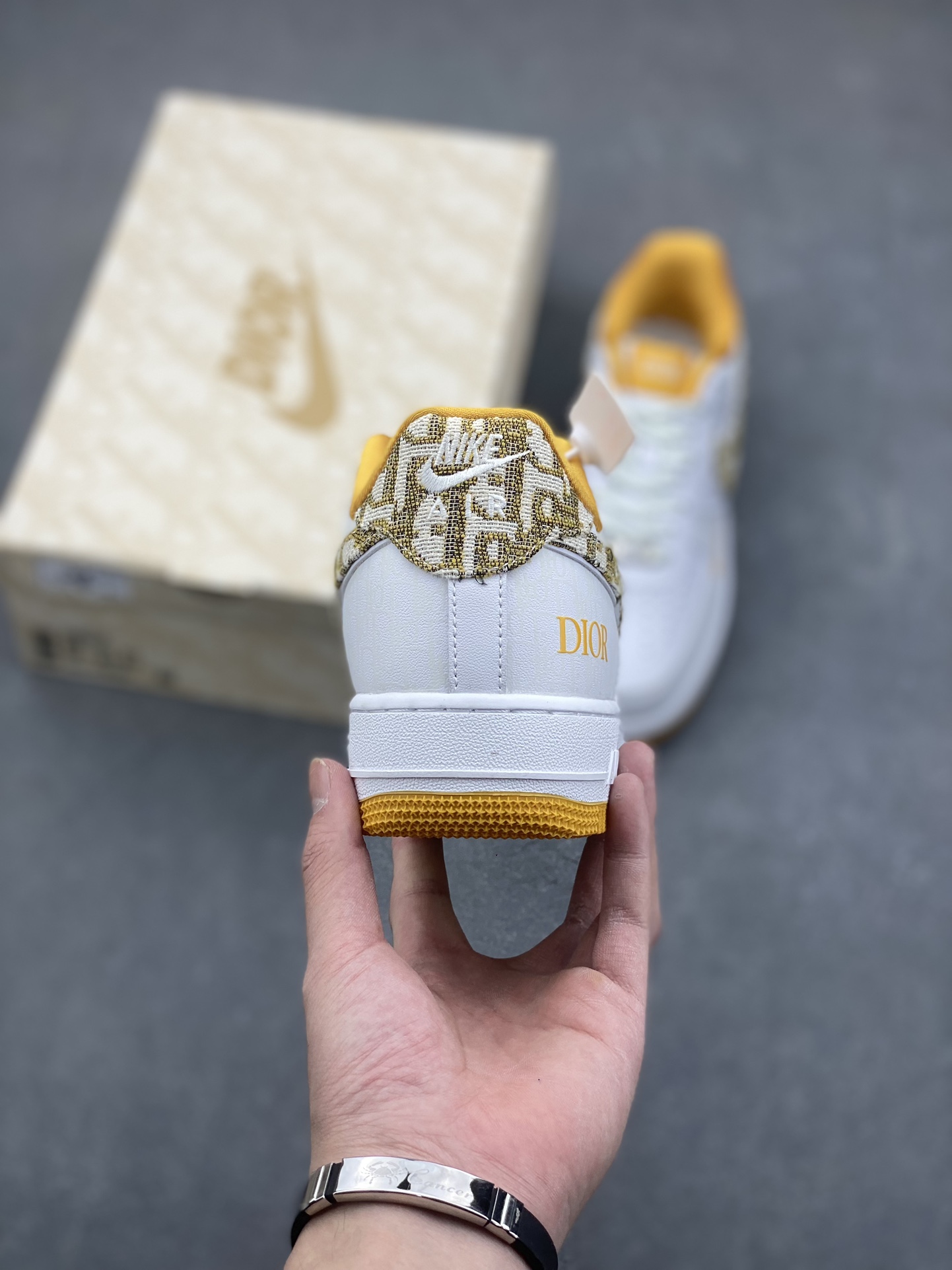 Nike Air Force 1 '07 Low x Dior Custom Sneakers - DR6239-838 5 i1733158753 7539 3