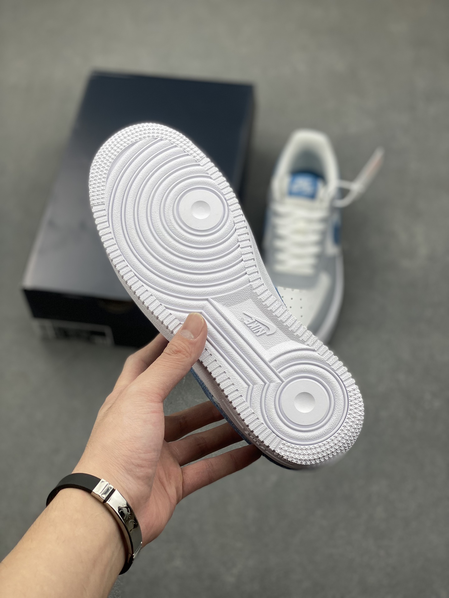 Nike Air Force 1 '07 Low Gray/Blue Leather Casual Sneakers 7 i1733245935 1840 2