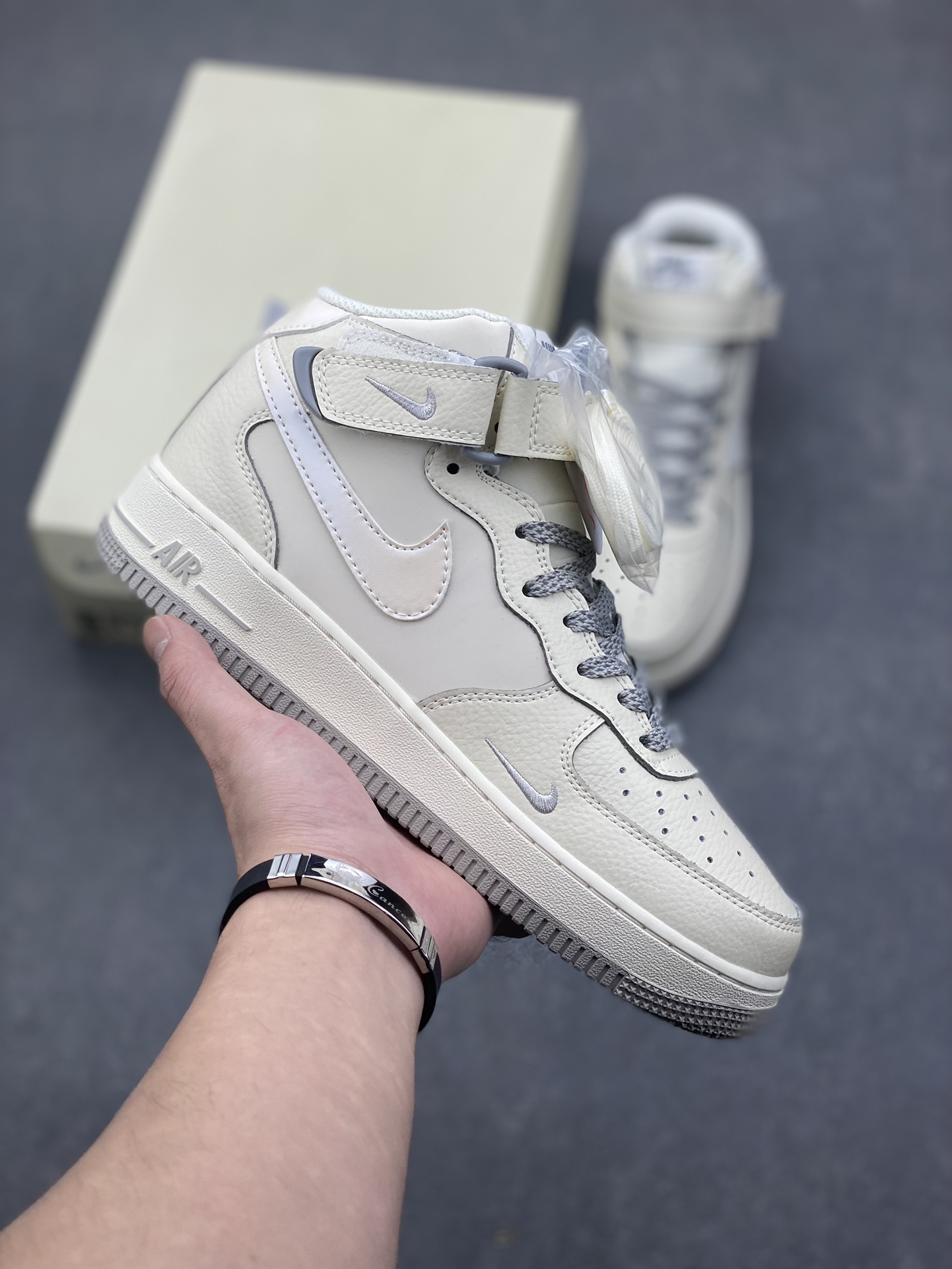 Nike Air Force 1 MID '07 'Grey Pearl' Reflective Casual Sneakers 2 i1733246092 9478 5