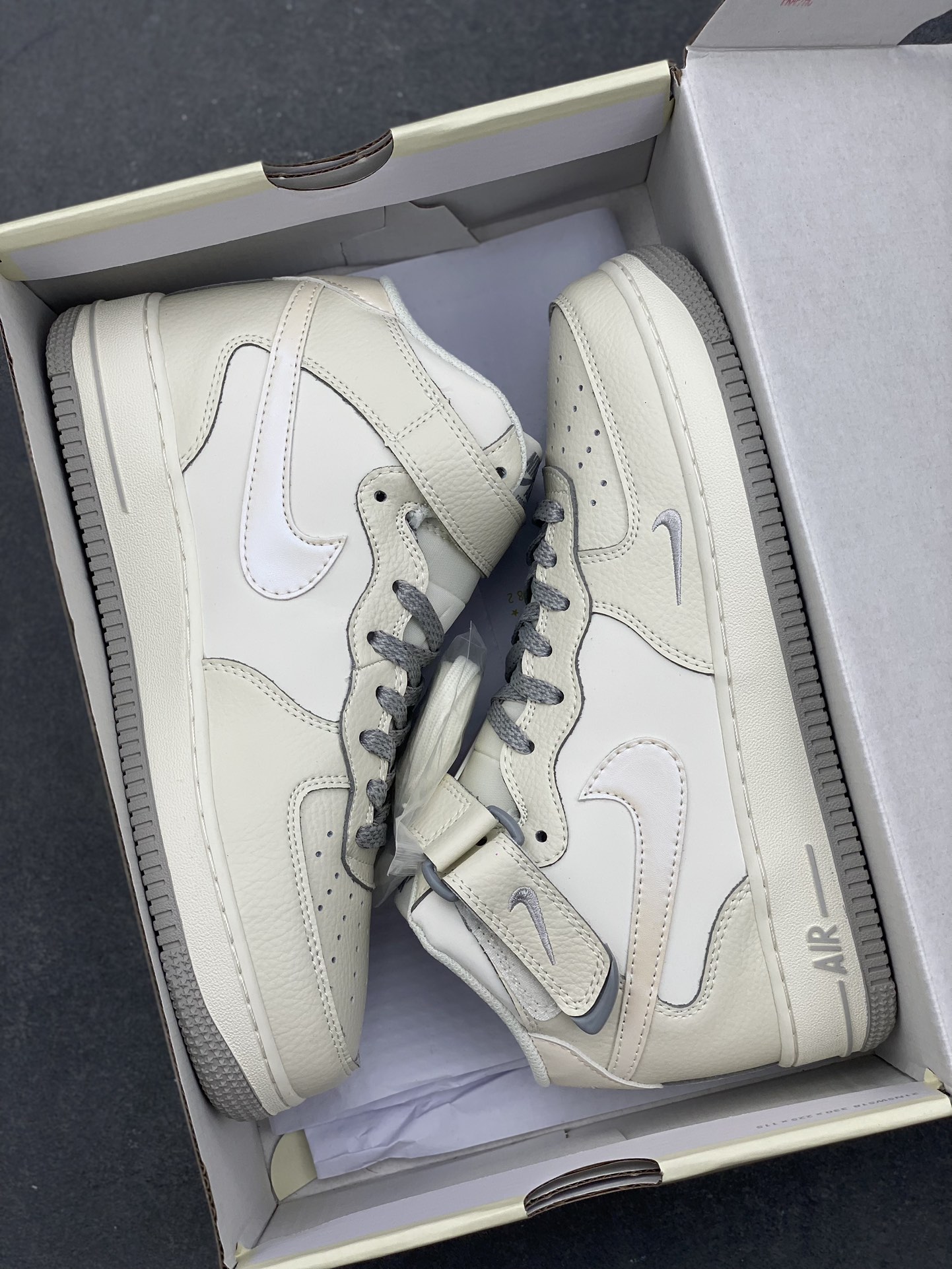 Nike Air Force 1 MID '07 'Grey Pearl' Reflective Casual Sneakers 10 i1733246092 9798 4