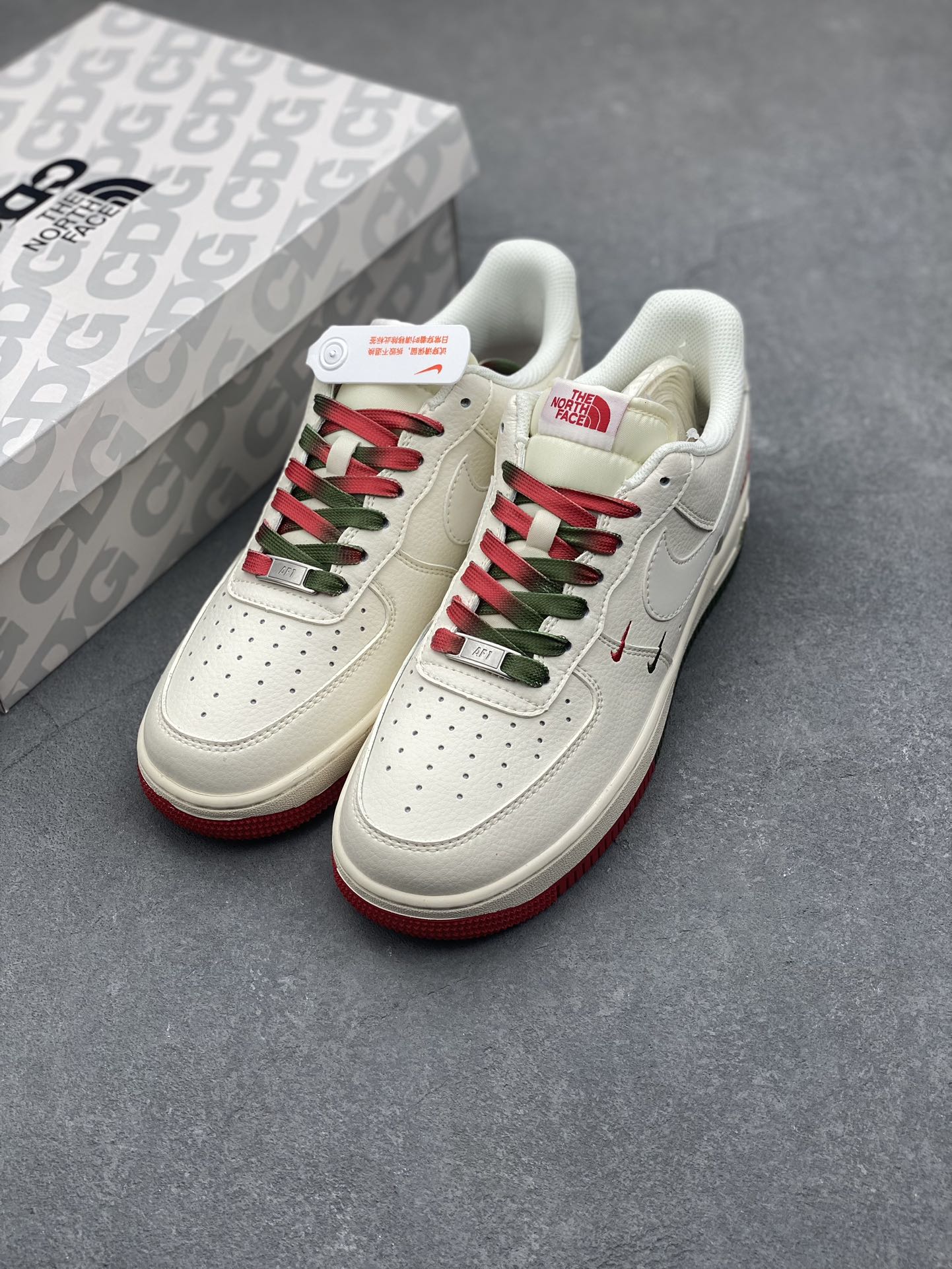 Nike Air Force 1 '07 Low The North Face Collab Sneakers - Limited Edition 9 i1733246582 4180 0