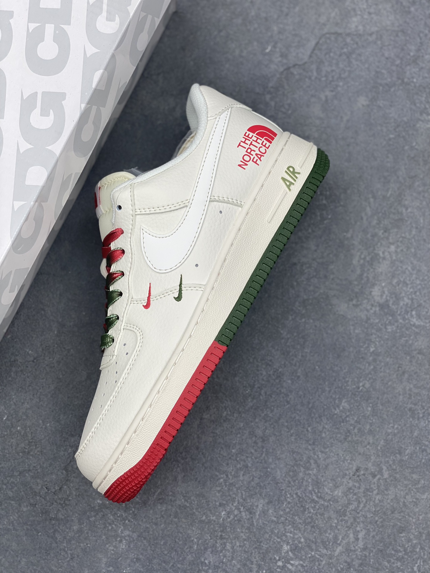Nike Air Force 1 '07 Low The North Face Collab Sneakers - Limited Edition 8 i1733246583 6634 8