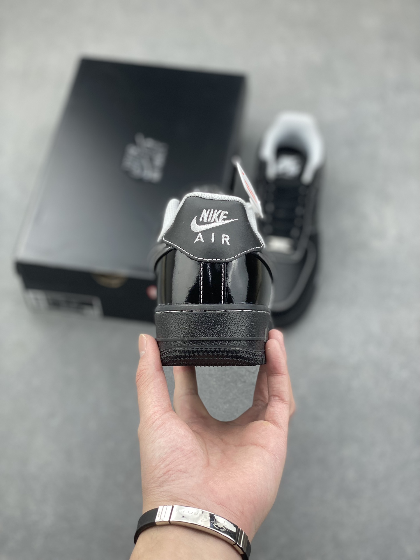 Nike Air Force 1 '07 Low Black/White Cushioned Fashion Sneakers HF4084-001 5 i1733329298 4307 5