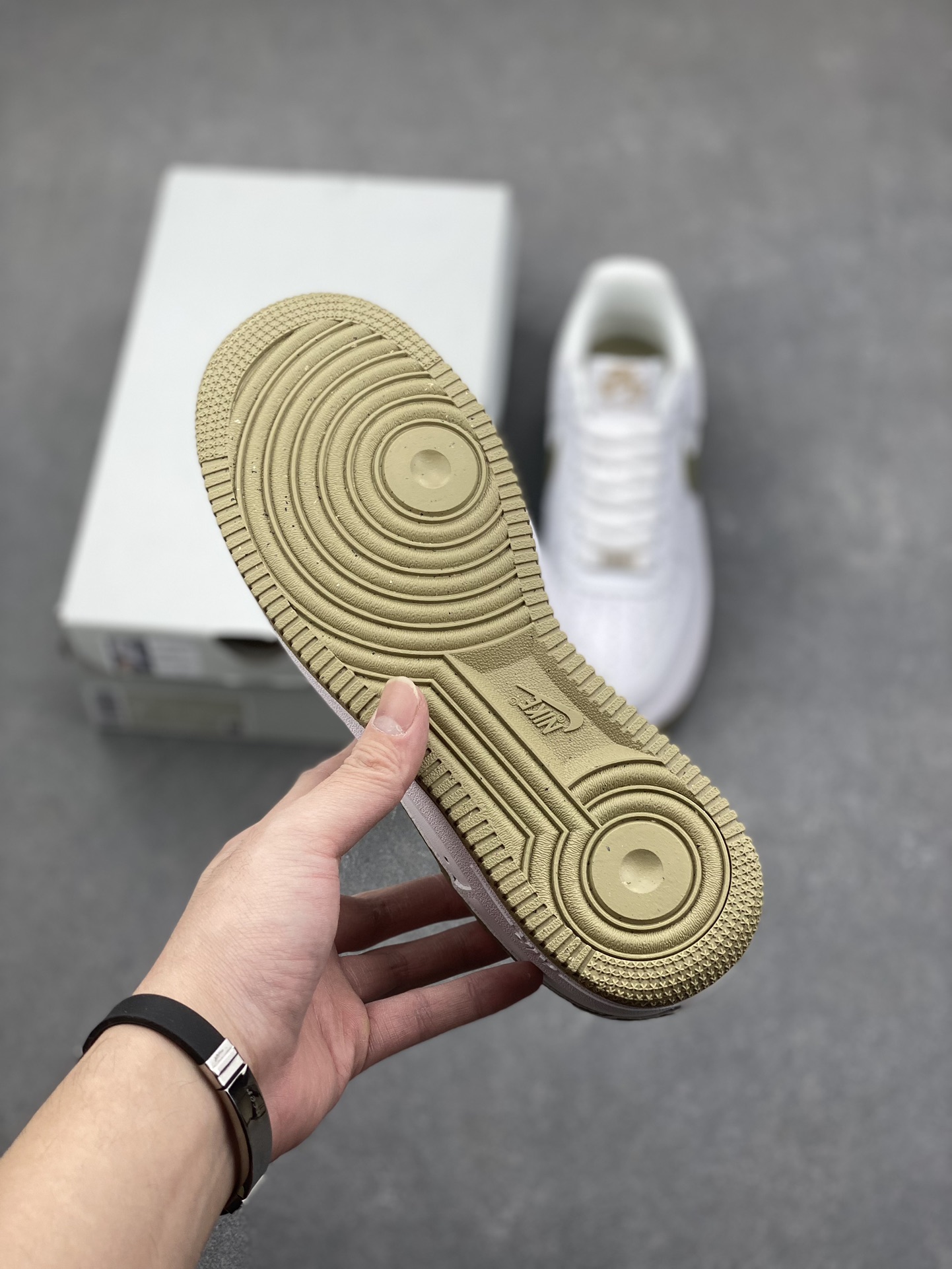 Nike Air Force 1 Low White Olive Canvas Sneakers FJ4146-110 7 i1733329577 9238 3