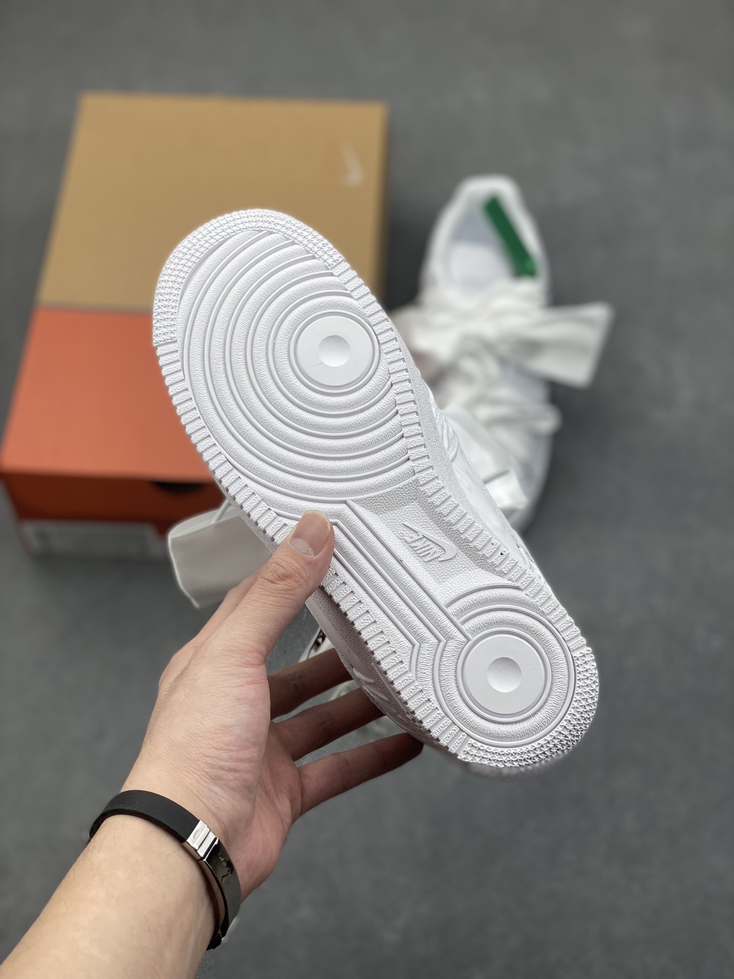 Nike Air Force 1 Low White Textured Leather Sneakers DV4244-111 7 i1733329646 7610 5