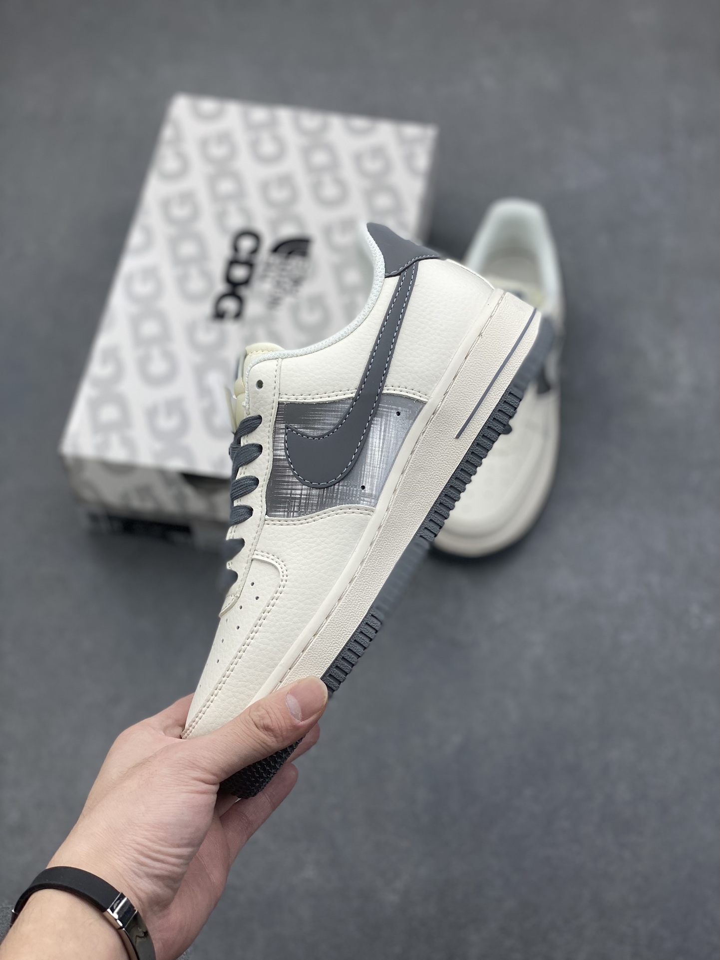 Nike Air Force 1 '07 Low The North Face CDG Sneakers DM6688-002 4 i1733329715 1792 0