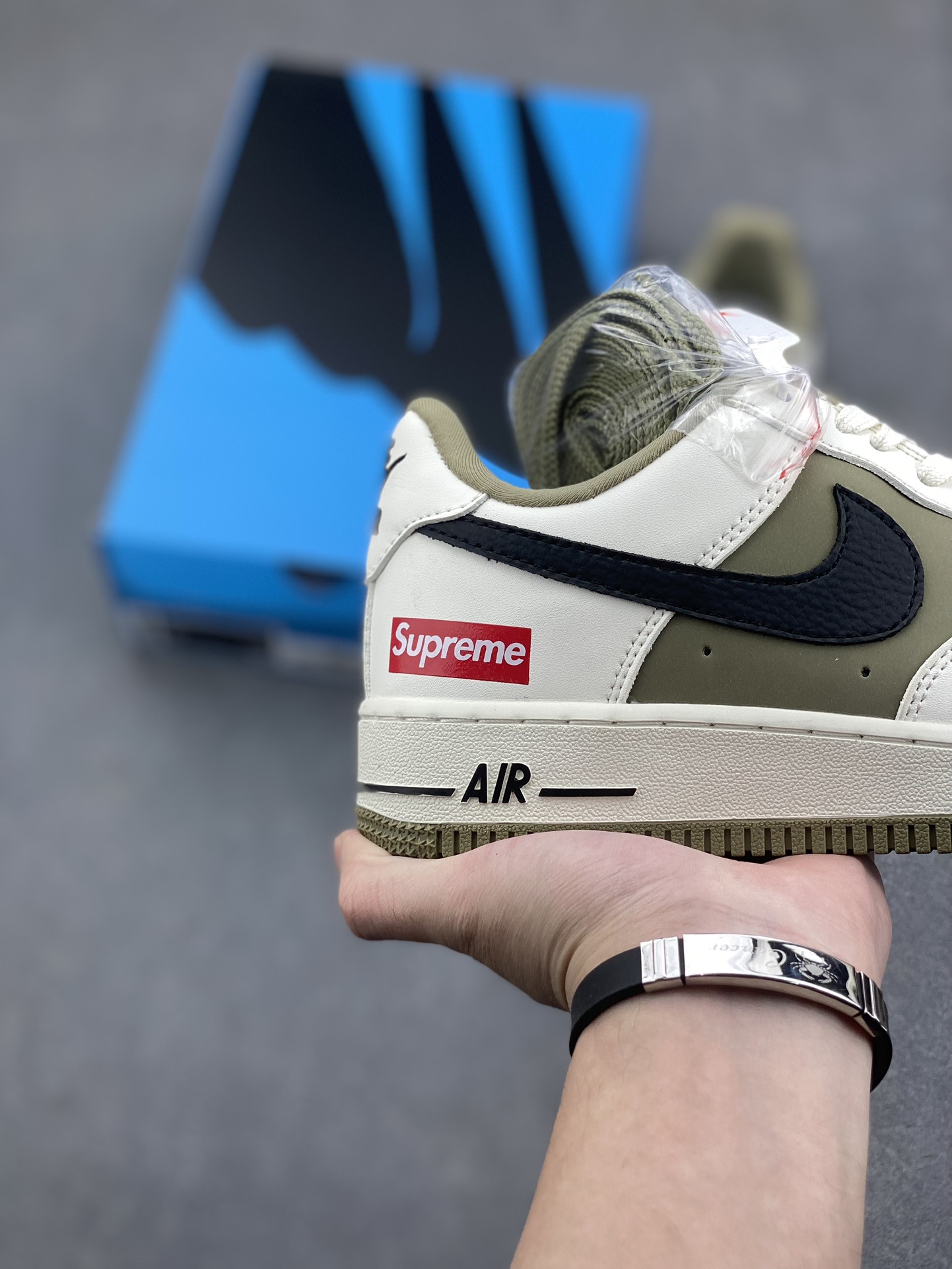 Nike Air Force 1 '07 Low Supreme Collab Military Green - Size 36-45 6 i1733329788 3896 2