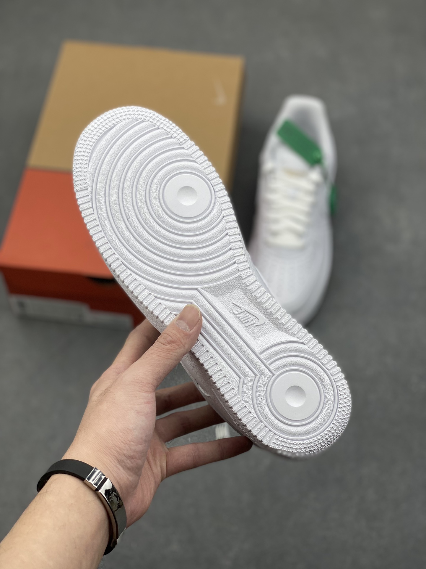 Nike Air Force 1 Low White Casual Sneakers DJ3911-100 7 i1733417665 3608 8