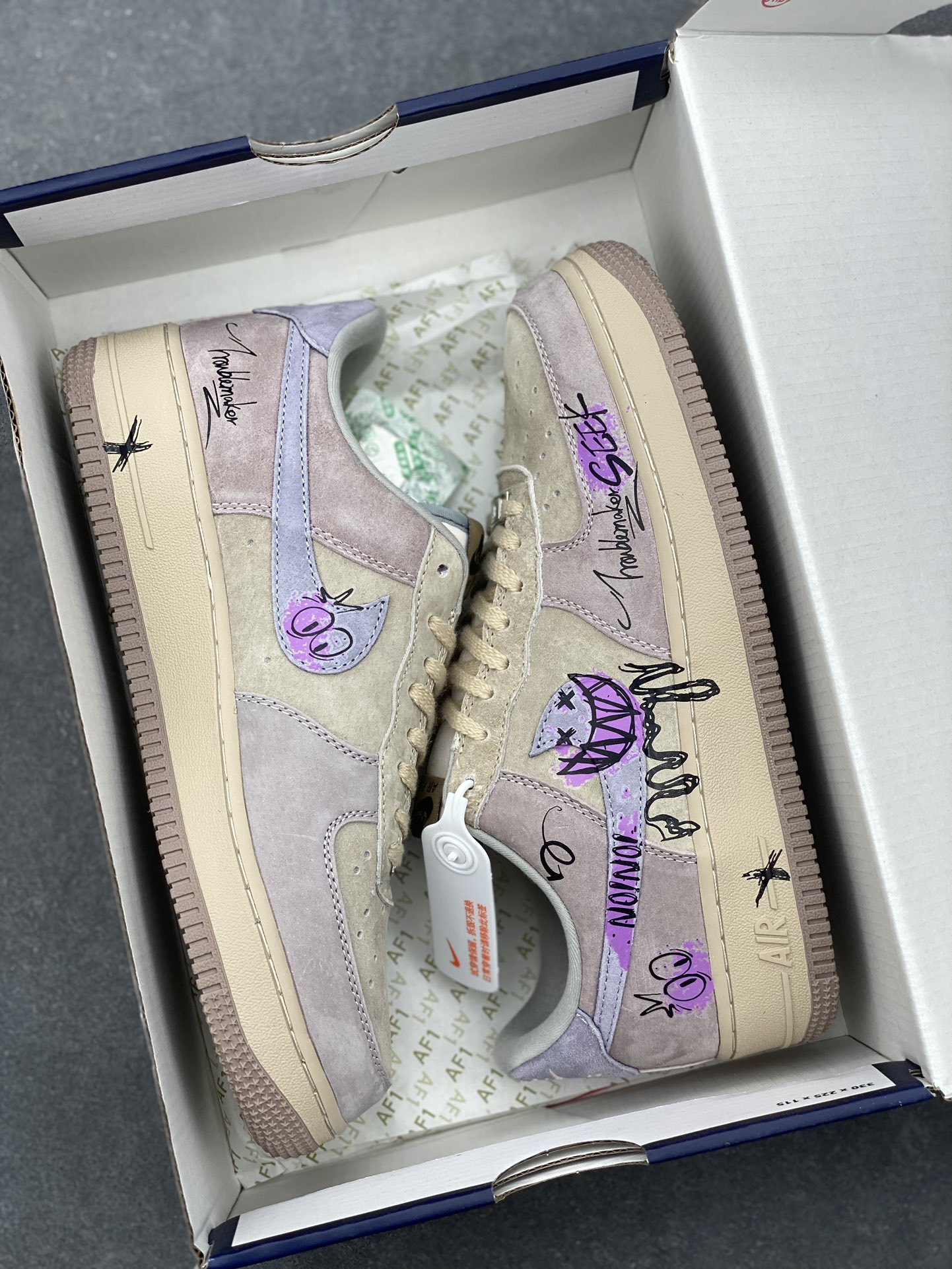 Nike Air Force 1 Low Sneakers Custom Graffiti Design, Casual Shoes For Men Women 10 i1733418019 6199 2