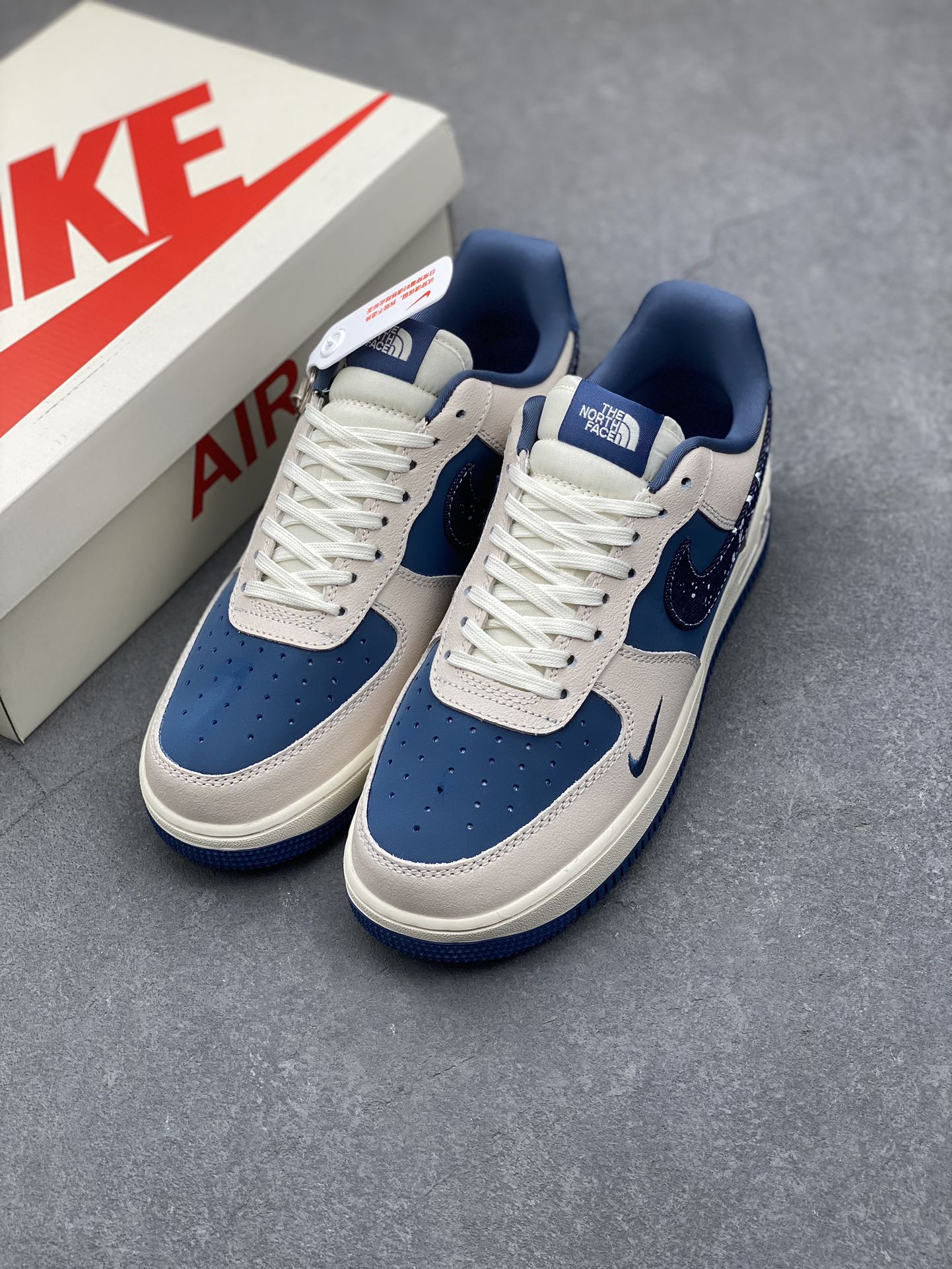Nike Air Force 1 '07 Low The North Face Collab Sneakers - Blue/Cream 9 i1733418407 1457 5