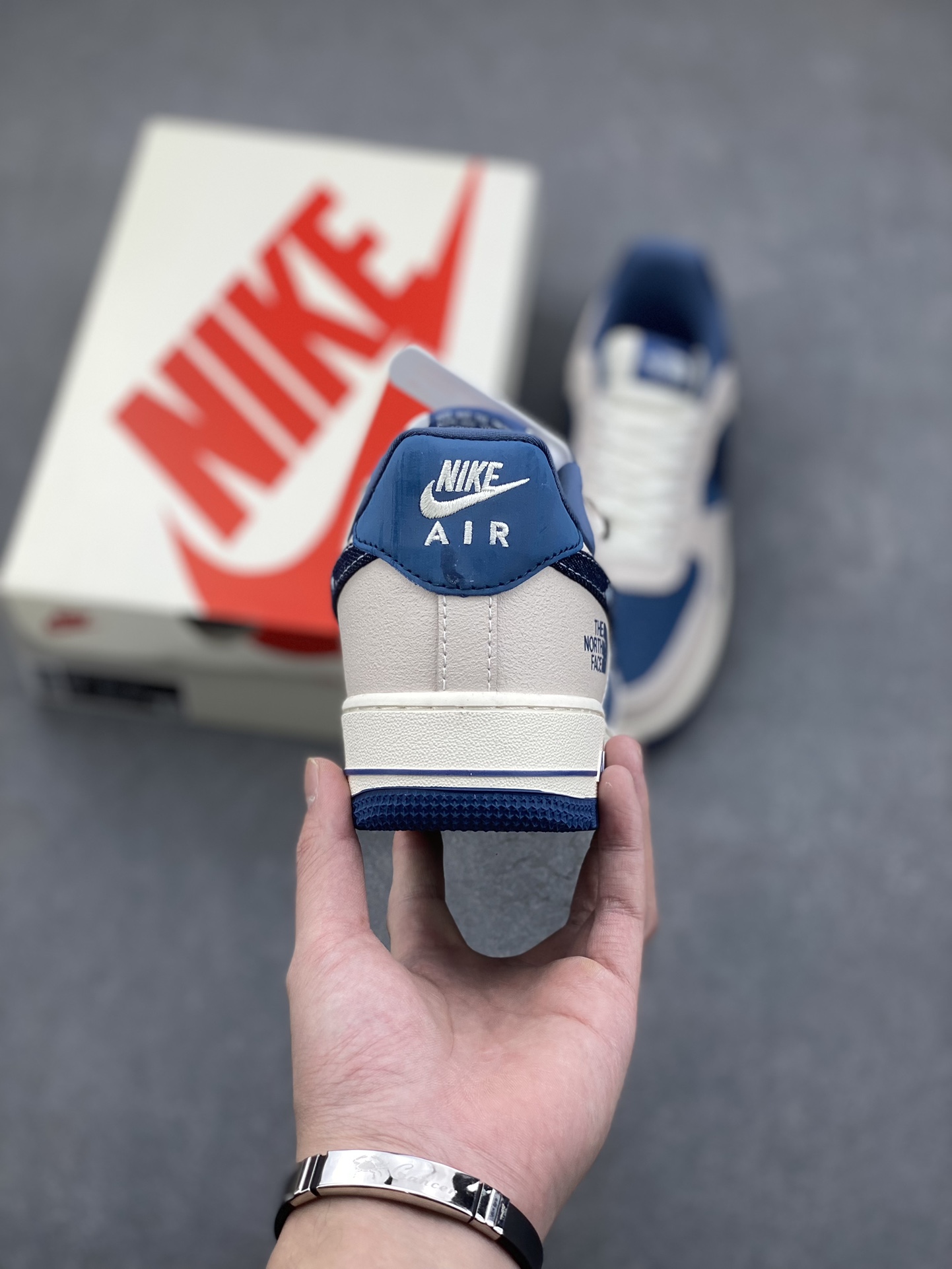 Nike Air Force 1 '07 Low The North Face Collab Sneakers - Blue/Cream 5 i1733418407 403 1
