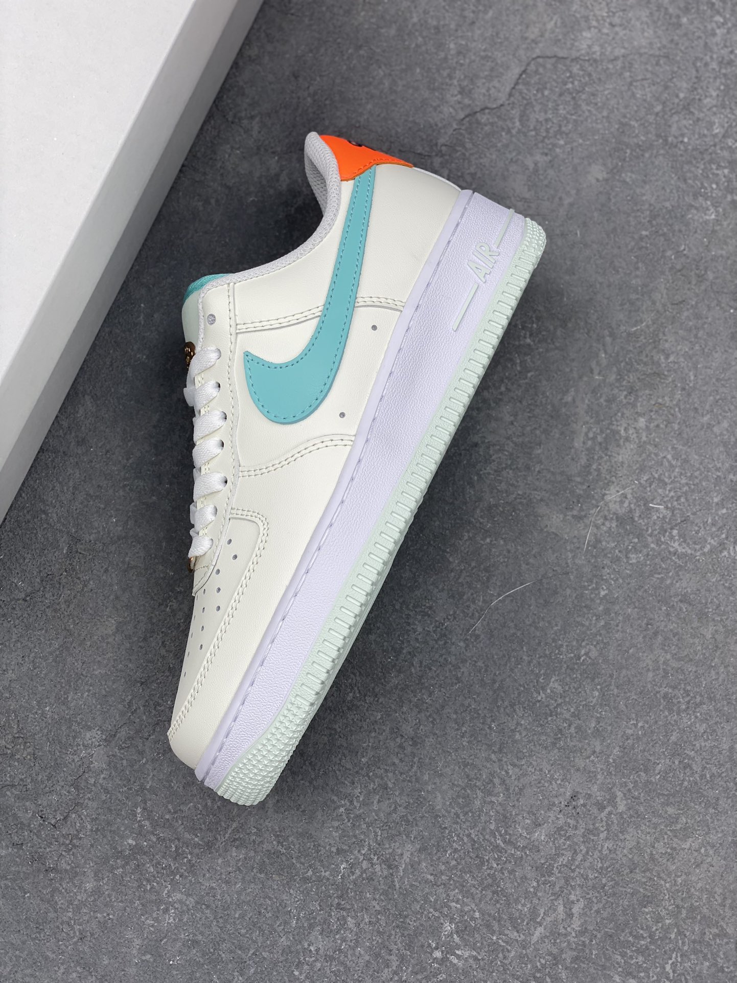 Nike Air Force 1 Low 'Olympic Green' - Premium Quality, Comfort & Style 8 i1733590552 1168 4