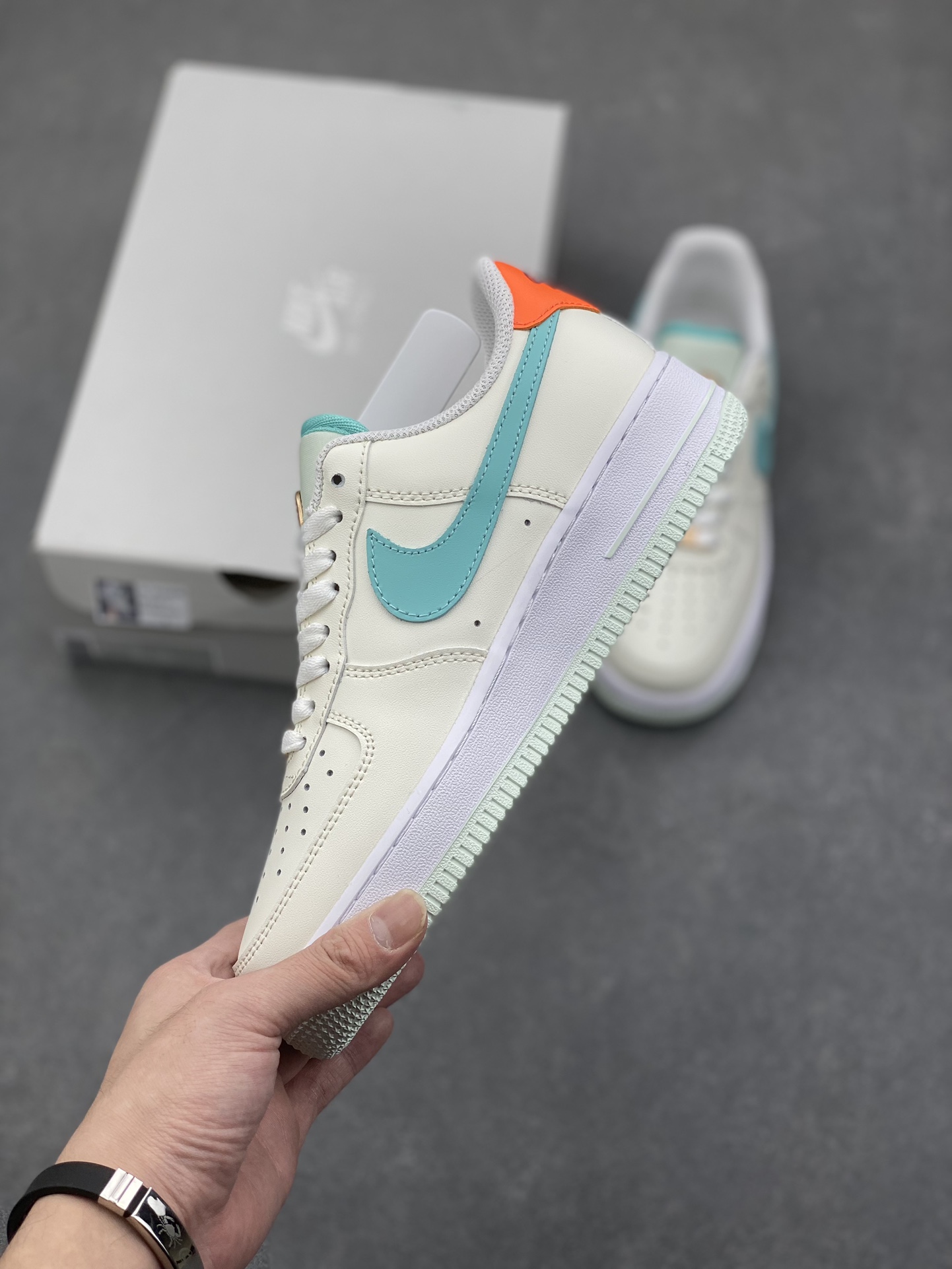 Nike Air Force 1 Low 'Olympic Green' - Premium Quality, Comfort & Style 4 i1733590552 9191 1