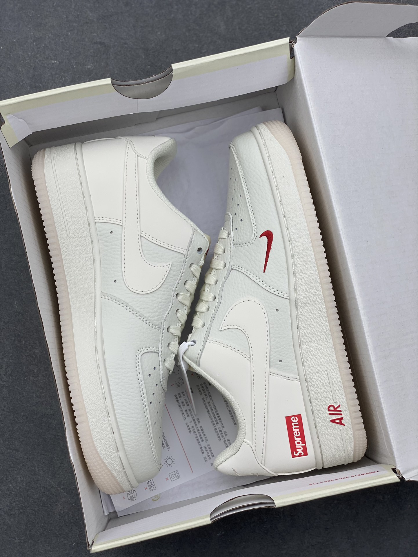 Nike Air Force 1 '07 Low Supreme Collab - White Crystal Bottom Sneakers 10 i1733590730 1292 6