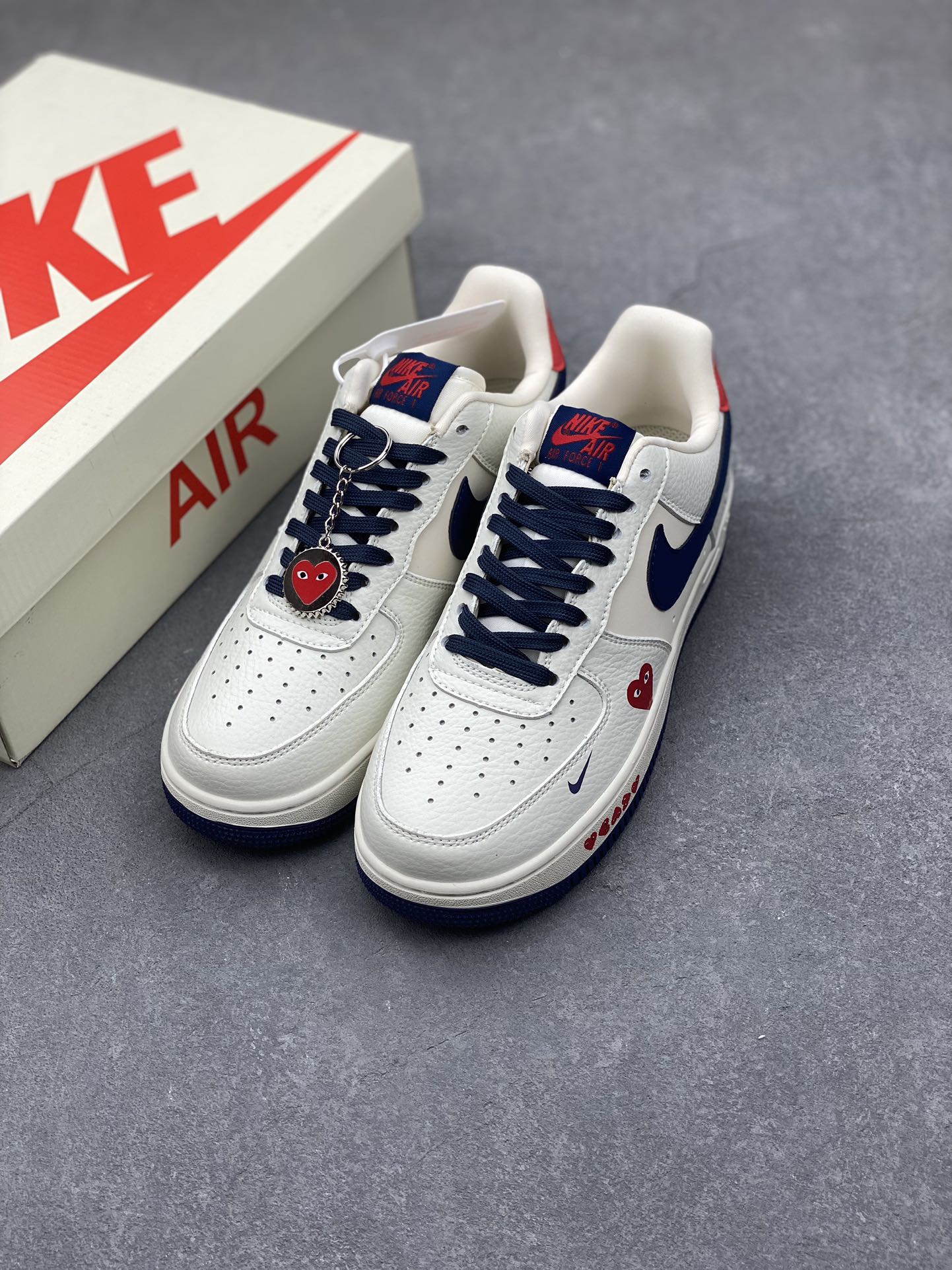 Nike Air Force 1 '07 Low CDG Play Collab Sneakers - Off White/Navy 9 i1733590798 7708 8