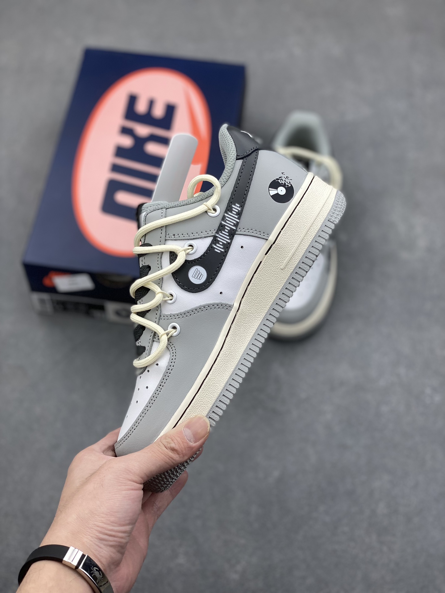 Nike Air Force 1 Low "Vinyl" Sneakers - Retro Style, Modern Comfort 4 i1733590878 5021 8