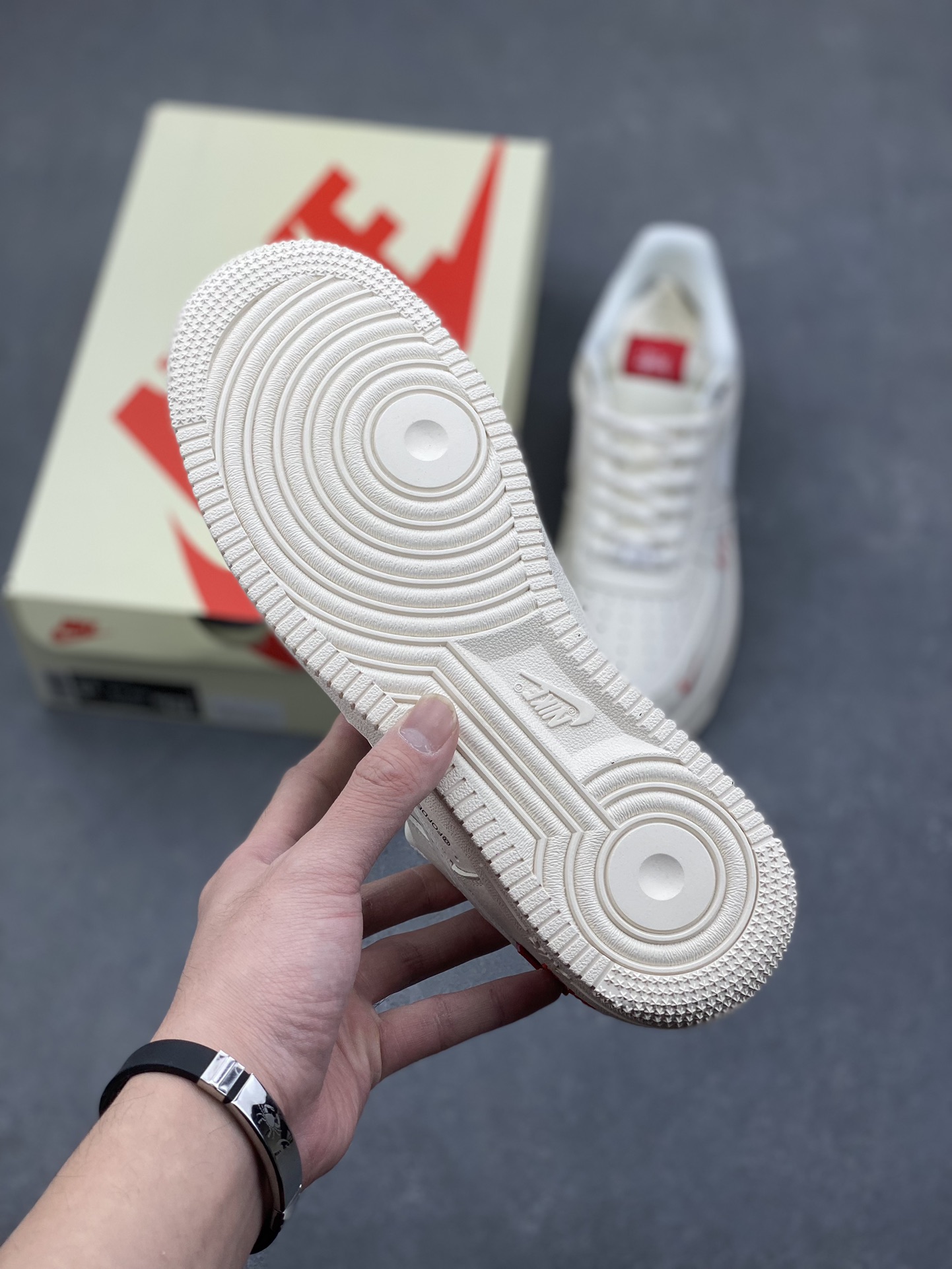 Nike Air Force 1 '07 Low Stussy Collab Sneakers - Cream/Red, Limited Edition 7 i1733591085 502 0