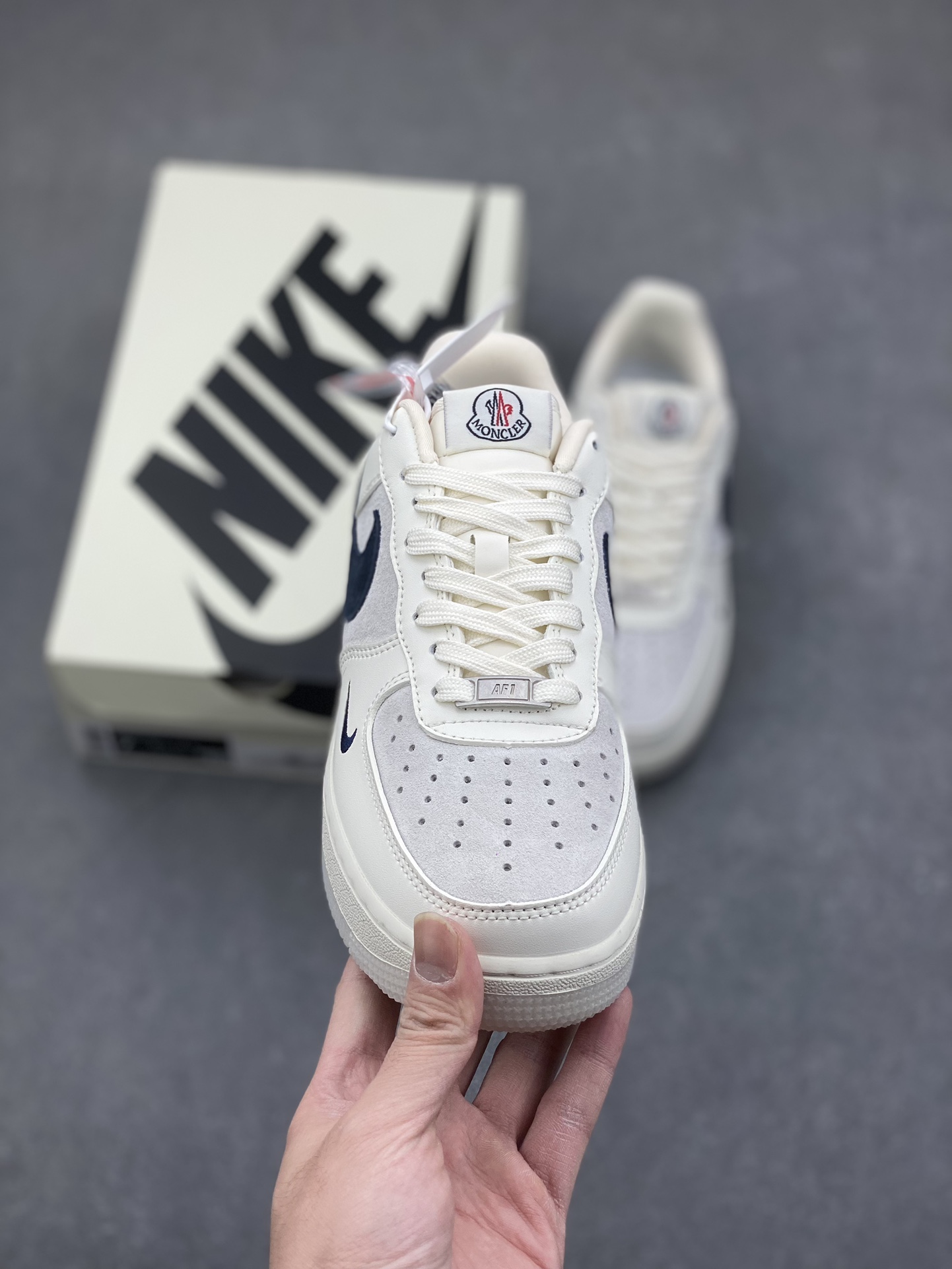 Nike Air Force 1 '07 Low Moncler Collab Sneakers - Limited Edition 3 i1733728781 8596 8