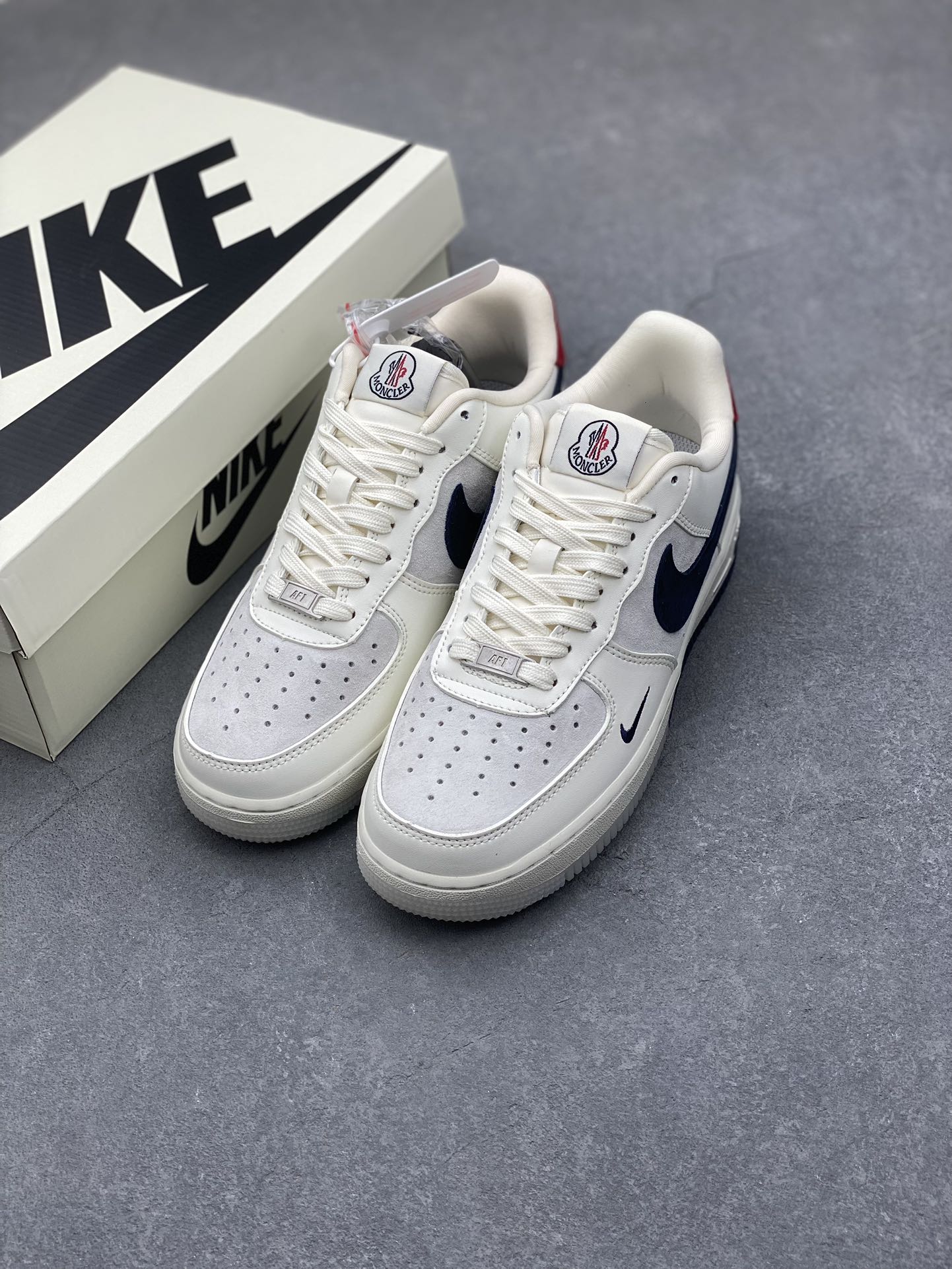 Nike Air Force 1 '07 Low Moncler Collab Sneakers - Limited Edition 9 i1733728781 8622 6