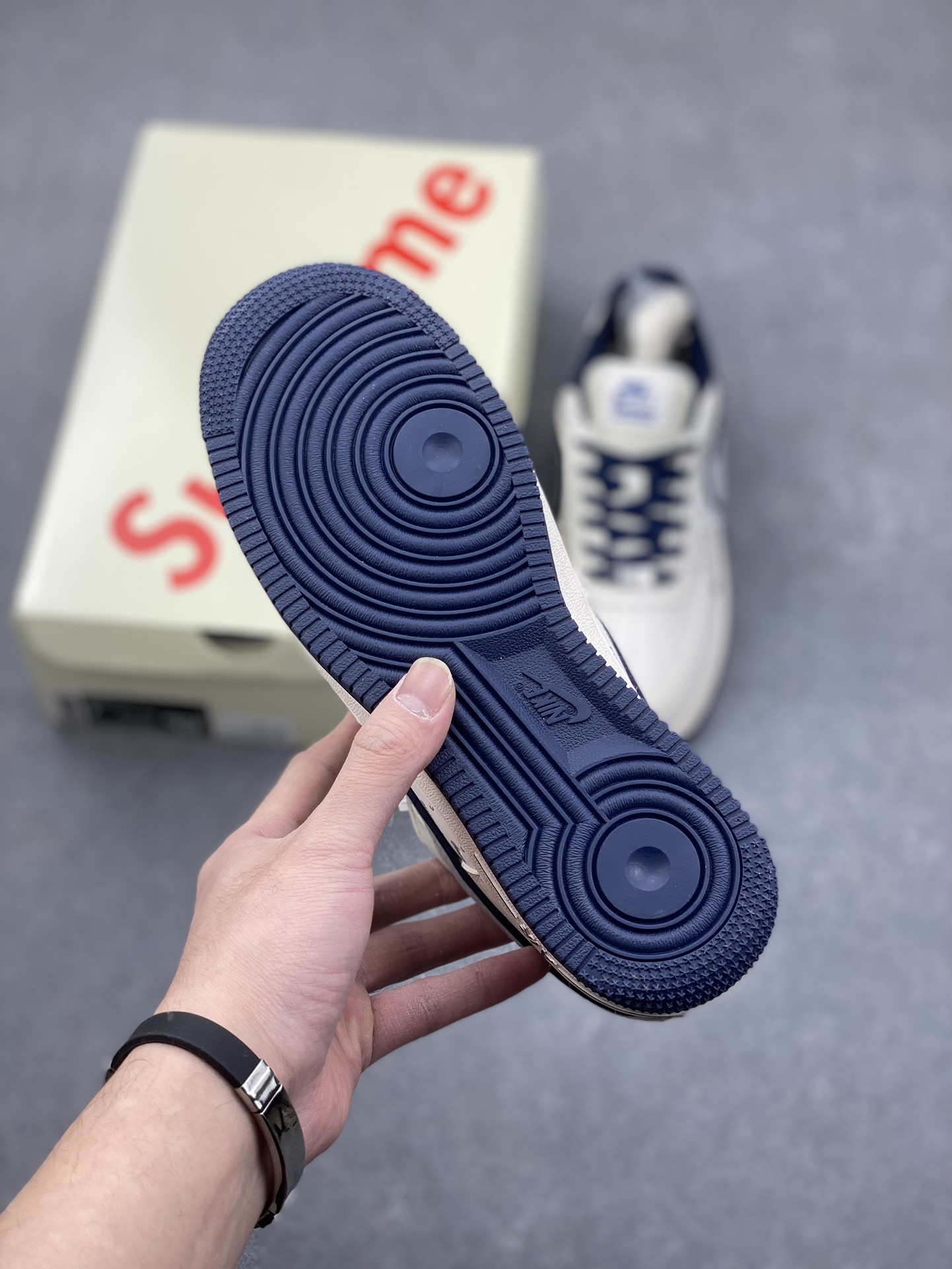Nike Air Force 1 '07 Low Supreme Collab Sneakers - Blue Shadow 7 i1733728829 987 7