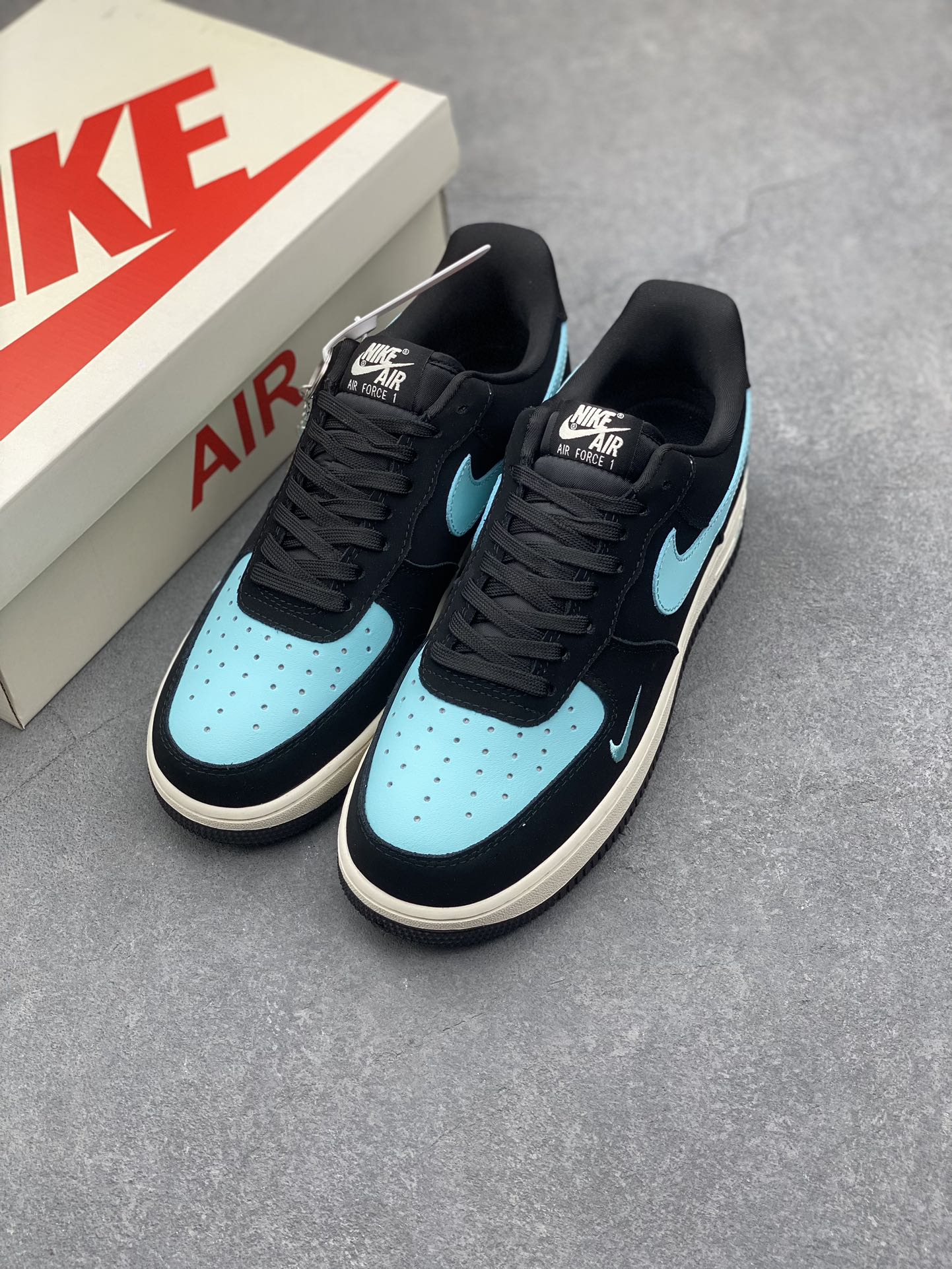Nike Air Force 1 '07 Low Stussy Black Tiffany & Co. Sneakers 9 i1733729021 9333 4