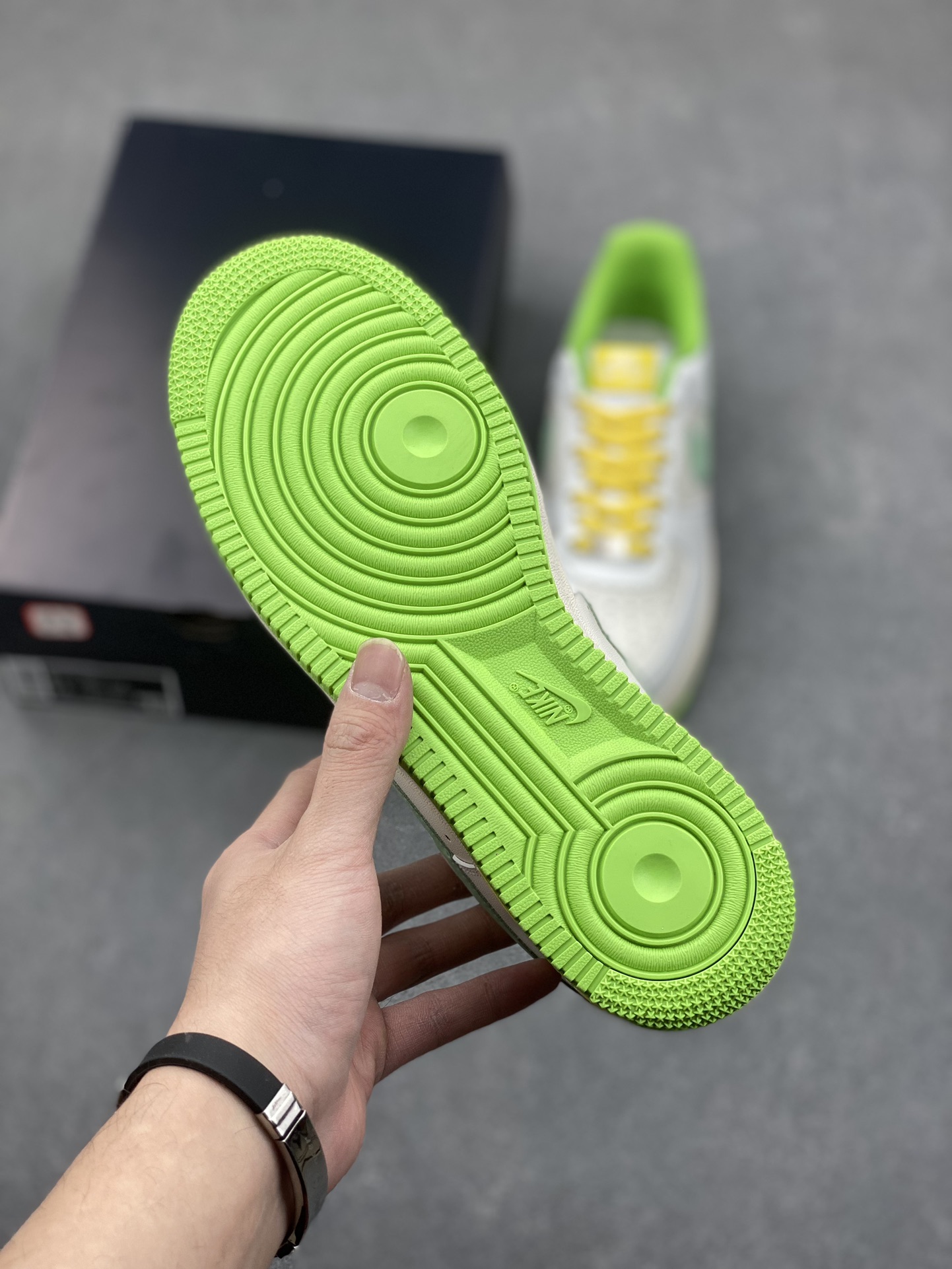Nike Air Force 1 Low Retro Sneakers - White/Green/Yellow 7 i1733729061 414 6
