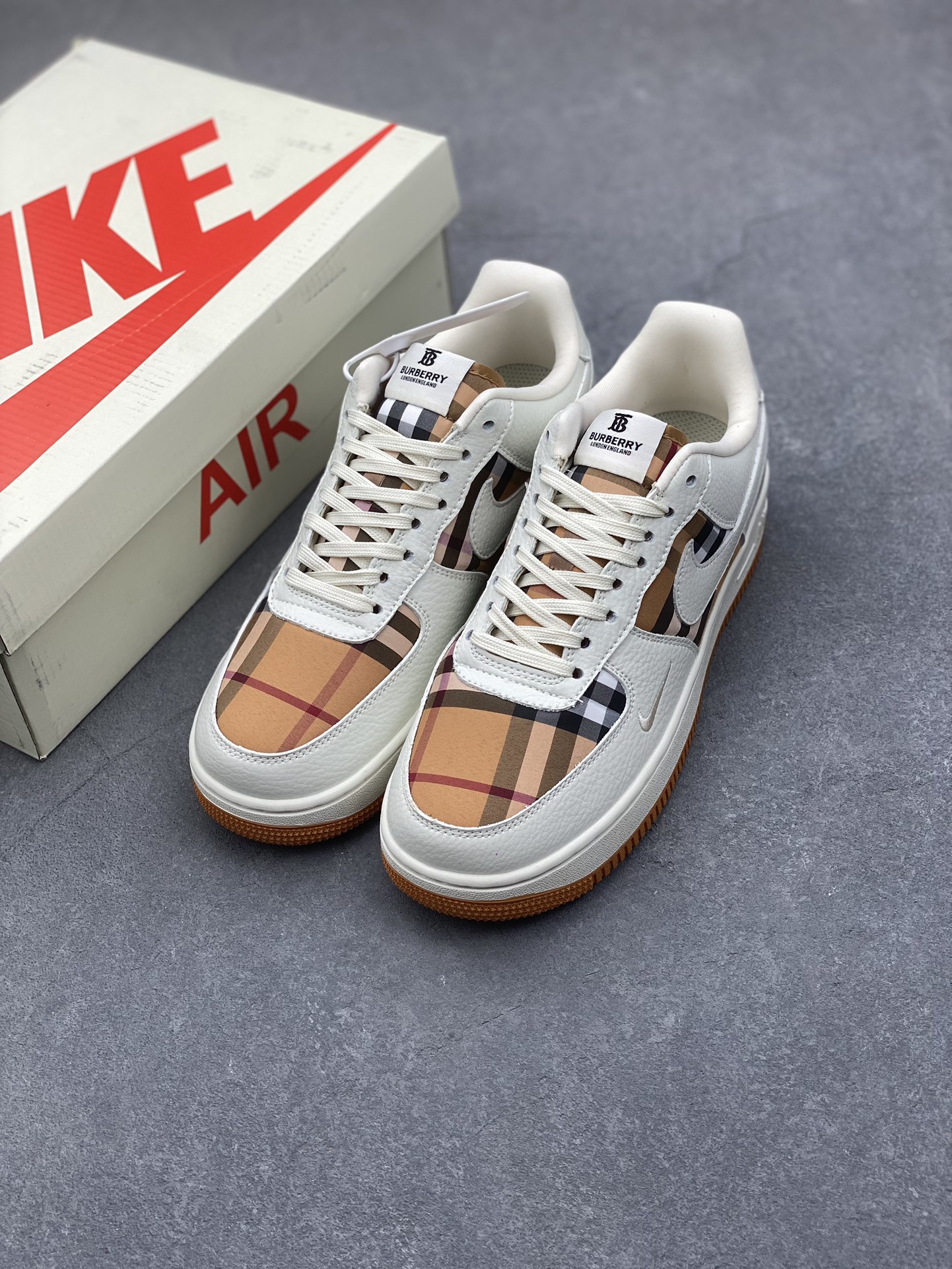 Nike Air Force 1 '07 Low Burberry Collab Sneakers - White/Yellow Plaid 9 i1733771802 1415 0