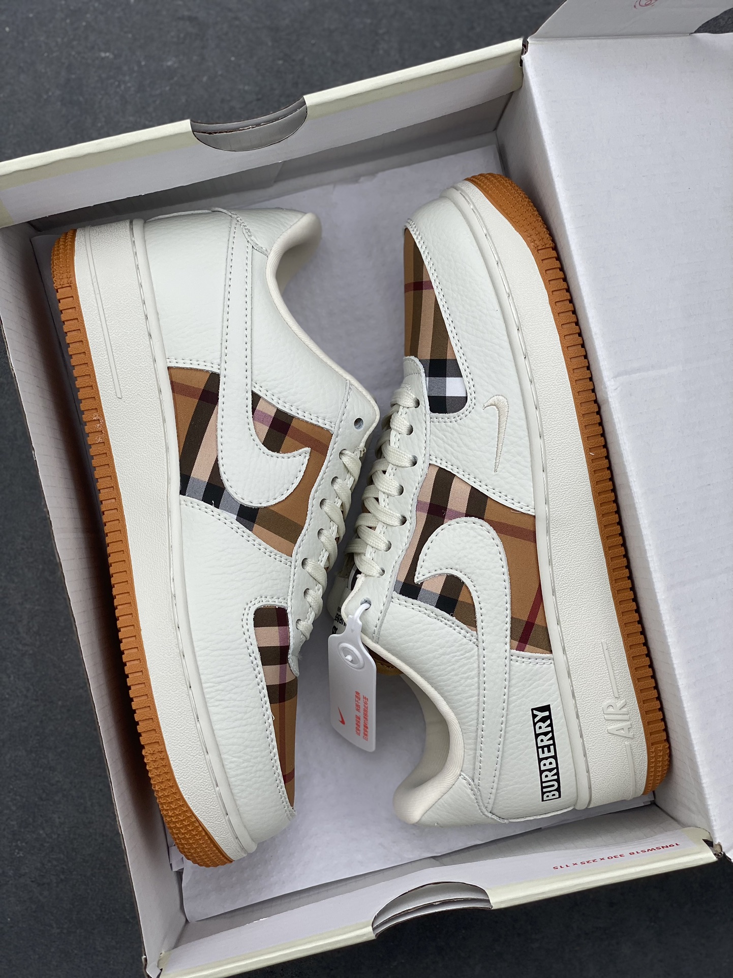 Nike Air Force 1 '07 Low Burberry Collab Sneakers - White/Yellow Plaid 10 i1733771802 231 0