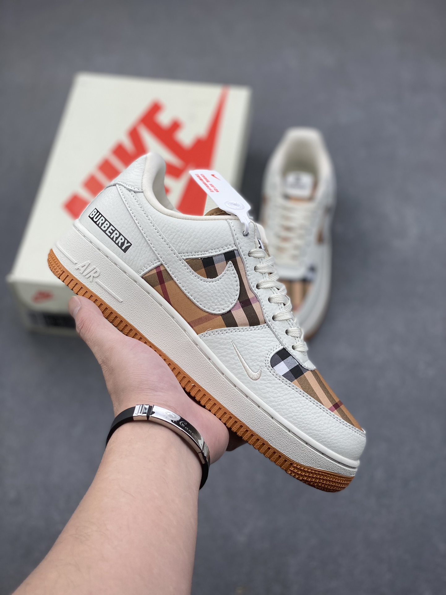 Nike Air Force 1 '07 Low Burberry Collab Sneakers - White/Yellow Plaid 2 i1733771802 6194 0