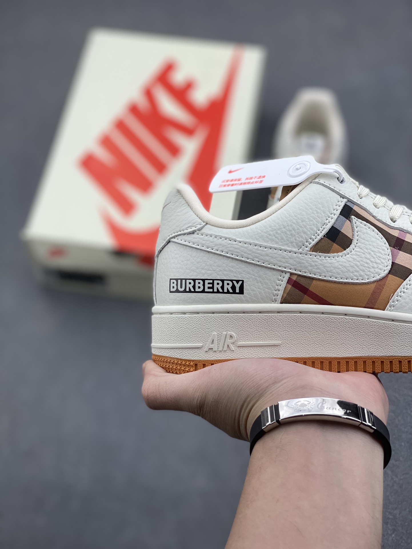 Nike Air Force 1 '07 Low Burberry Collab Sneakers - White/Yellow Plaid 6 i1733771802 9058 0
