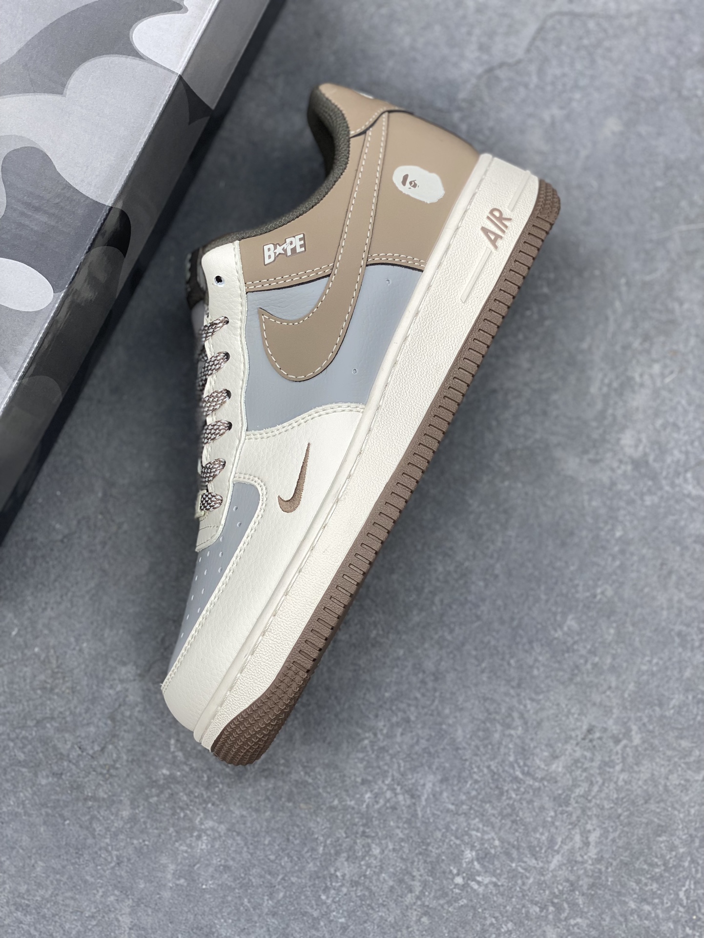 Nike Air Force 1 '07 Low Bape Collaboration - Stylish Comfort & Durability 8 i1733771969 9638 0